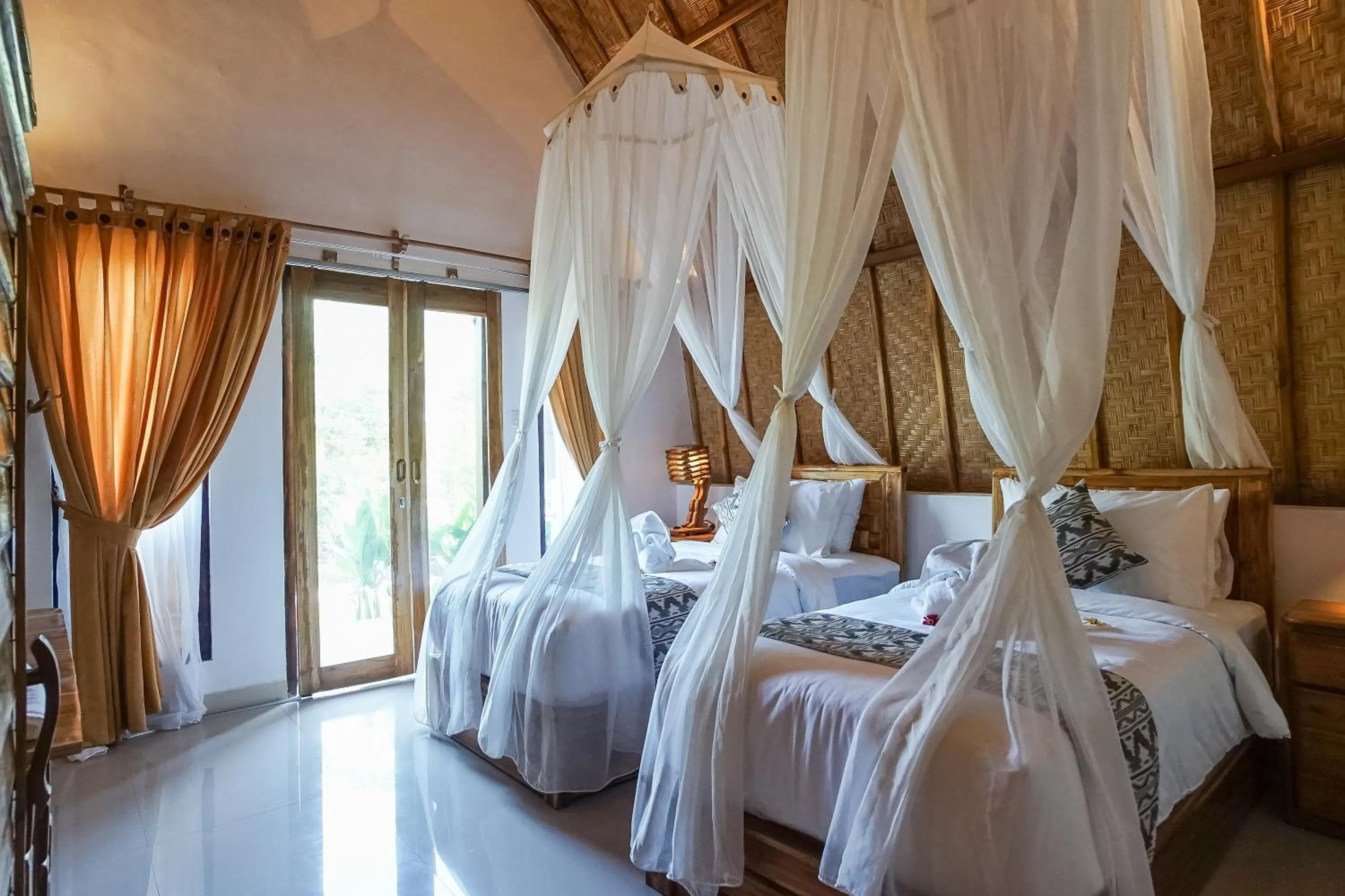 Deluxe Twin Room in Penida Sunset Ocean View Bungalows