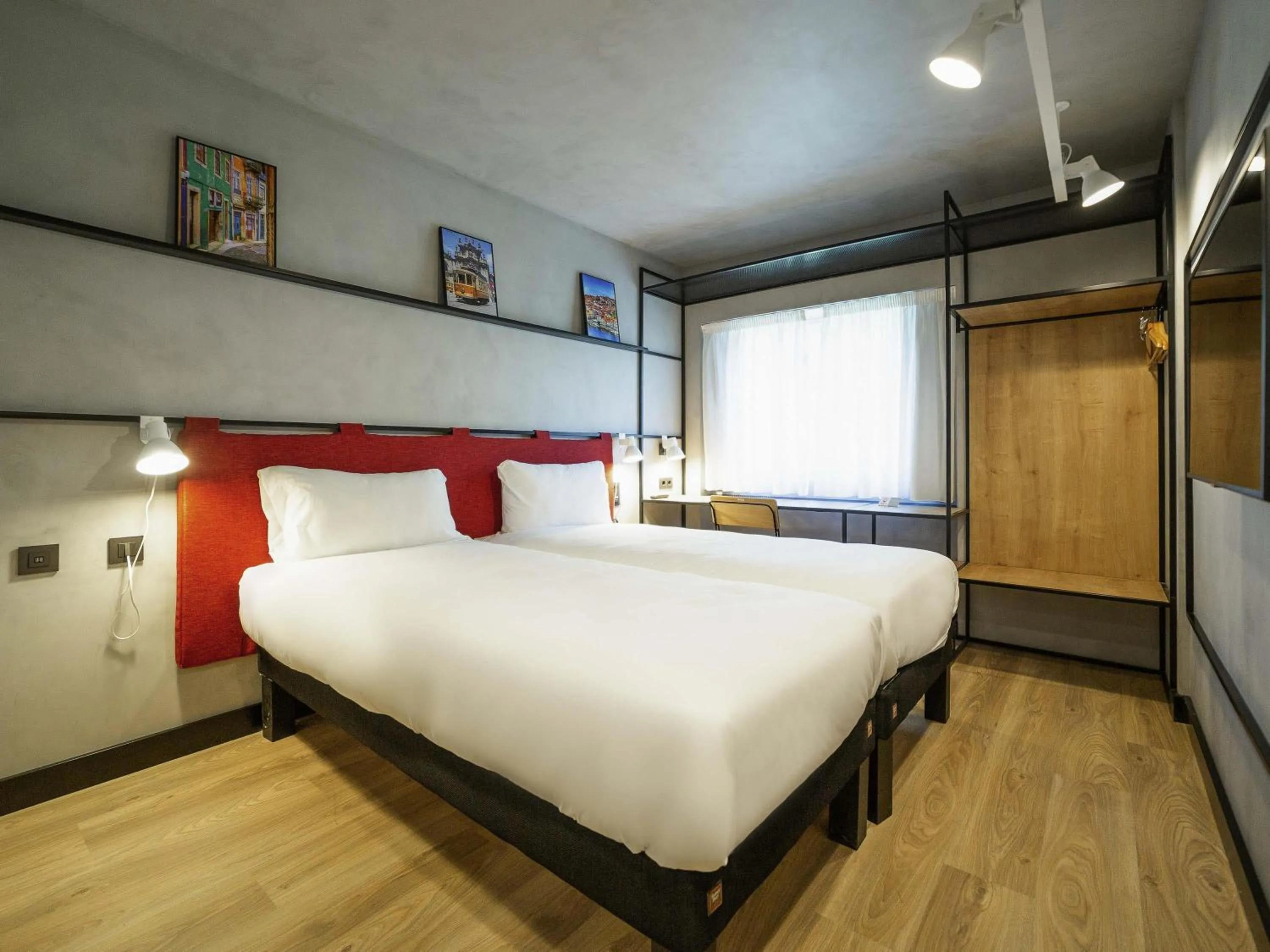 Twin Room in ibis Porto Centro Mercado Bolhao