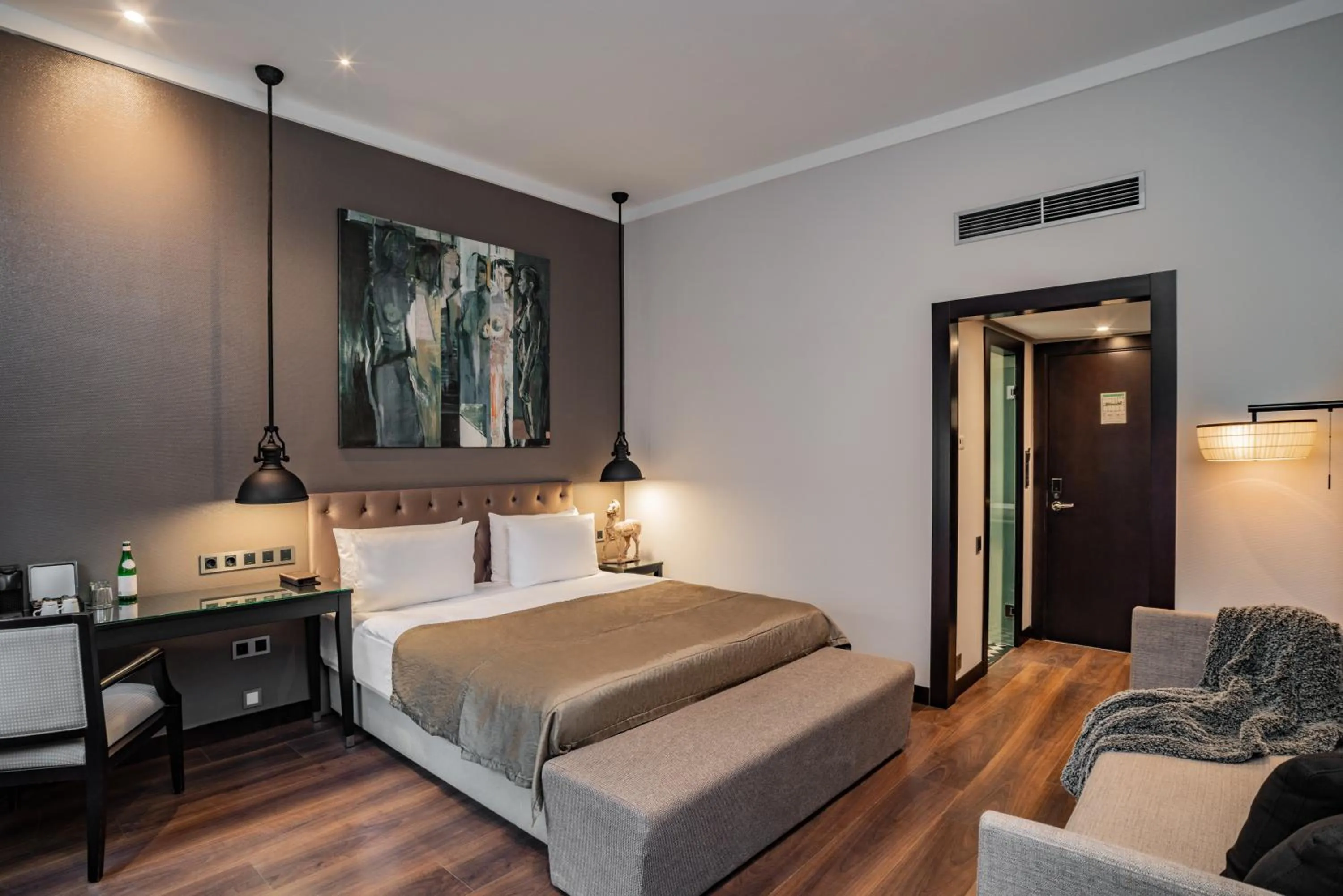 Luxury Double Room in Quentin Design Hotel Berlin