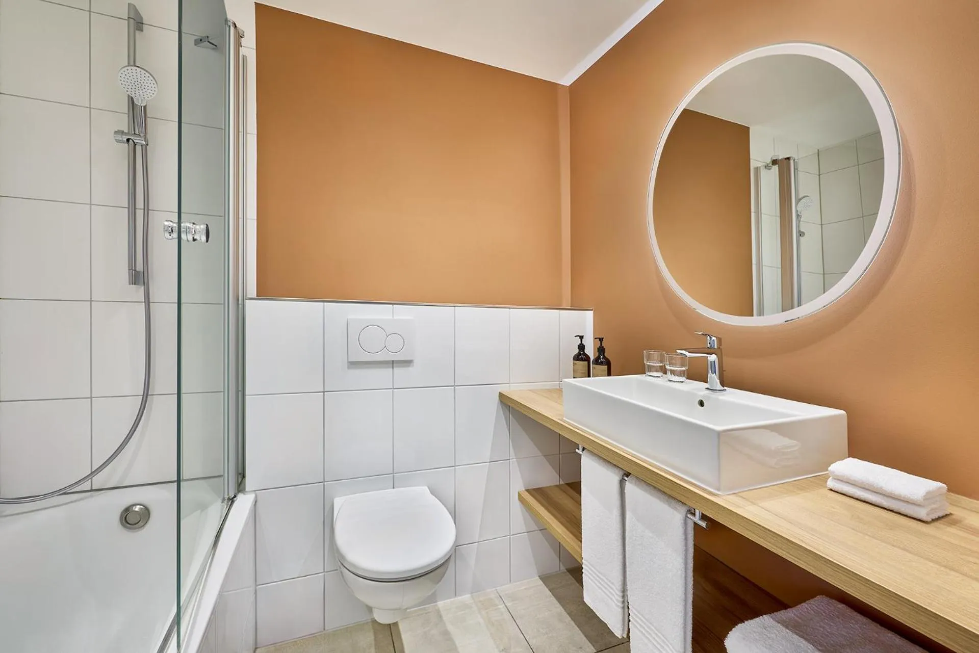 Comfort Business King Room in the Deutz, a Tribute Portfolio Hotel