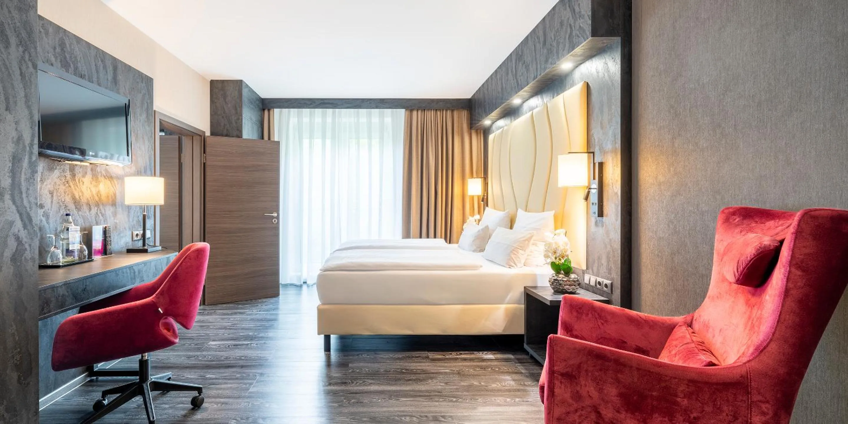 Two-Bedroom Family Room with Four Single Beds - single occupancy in Best Western Hotel Schmoeker-Hof