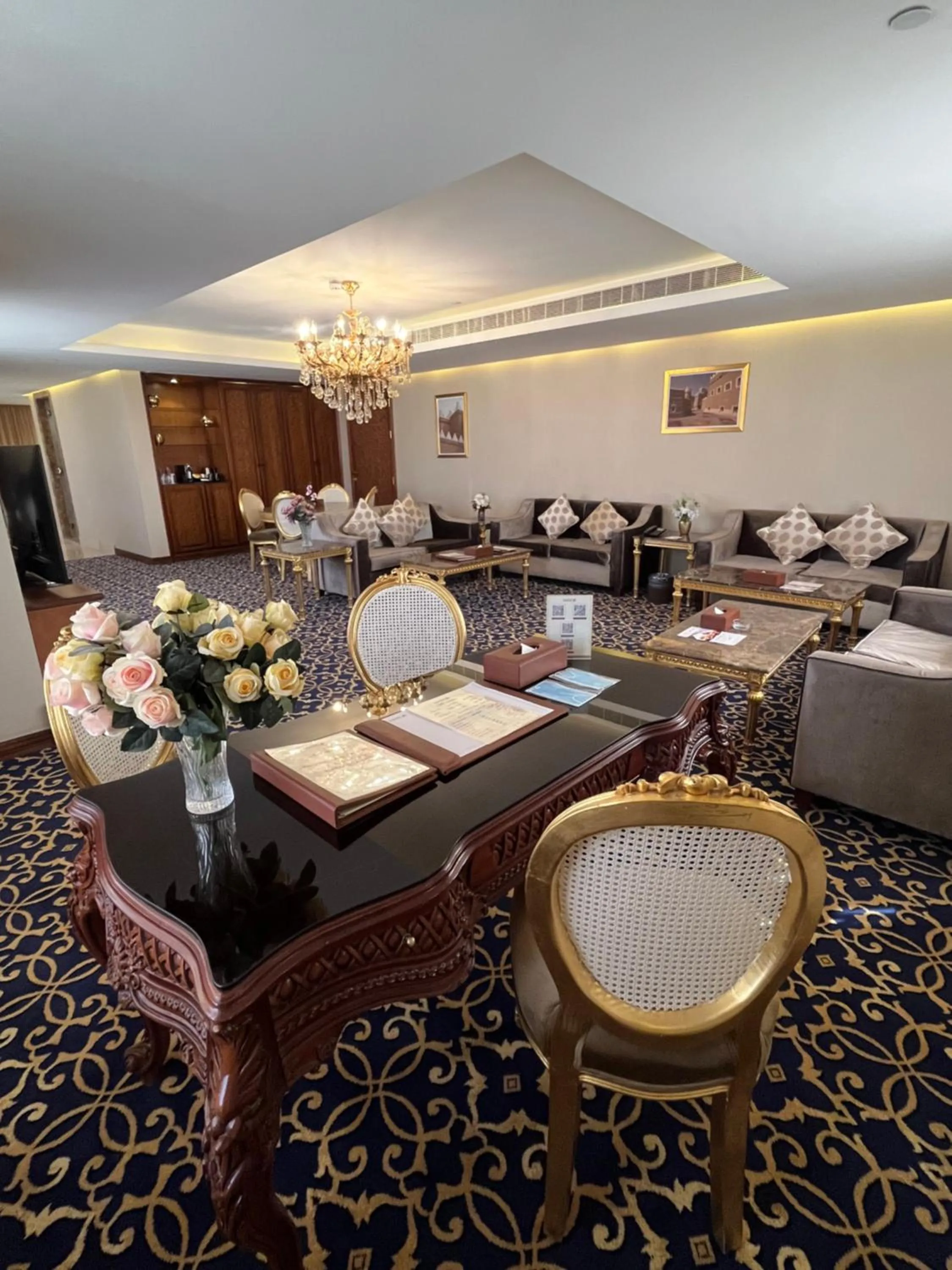 Royal Suite in Al Rahden Hotel