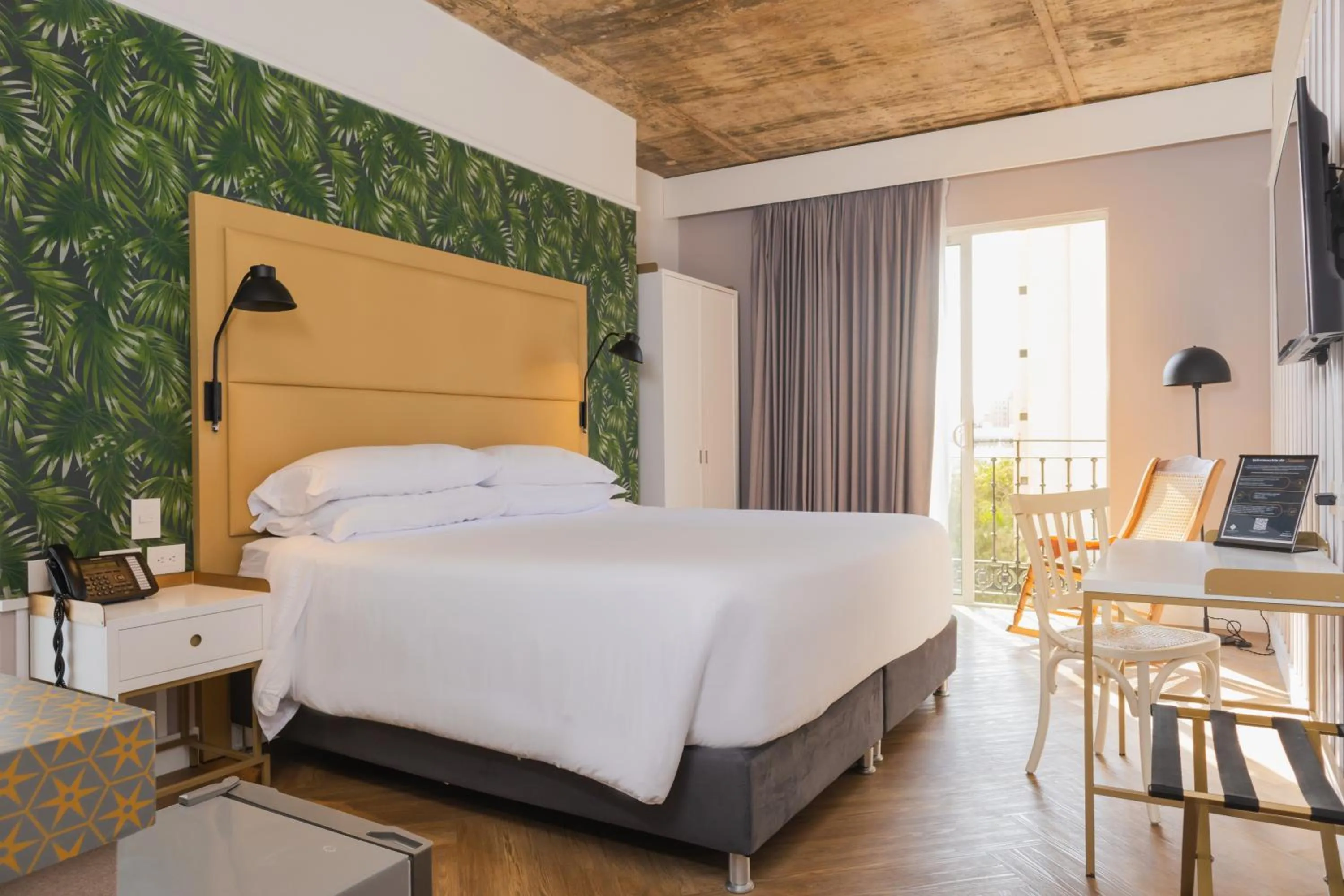 1 King Bed in Faranda Collection Barranquilla, a member of Radisson Individuals