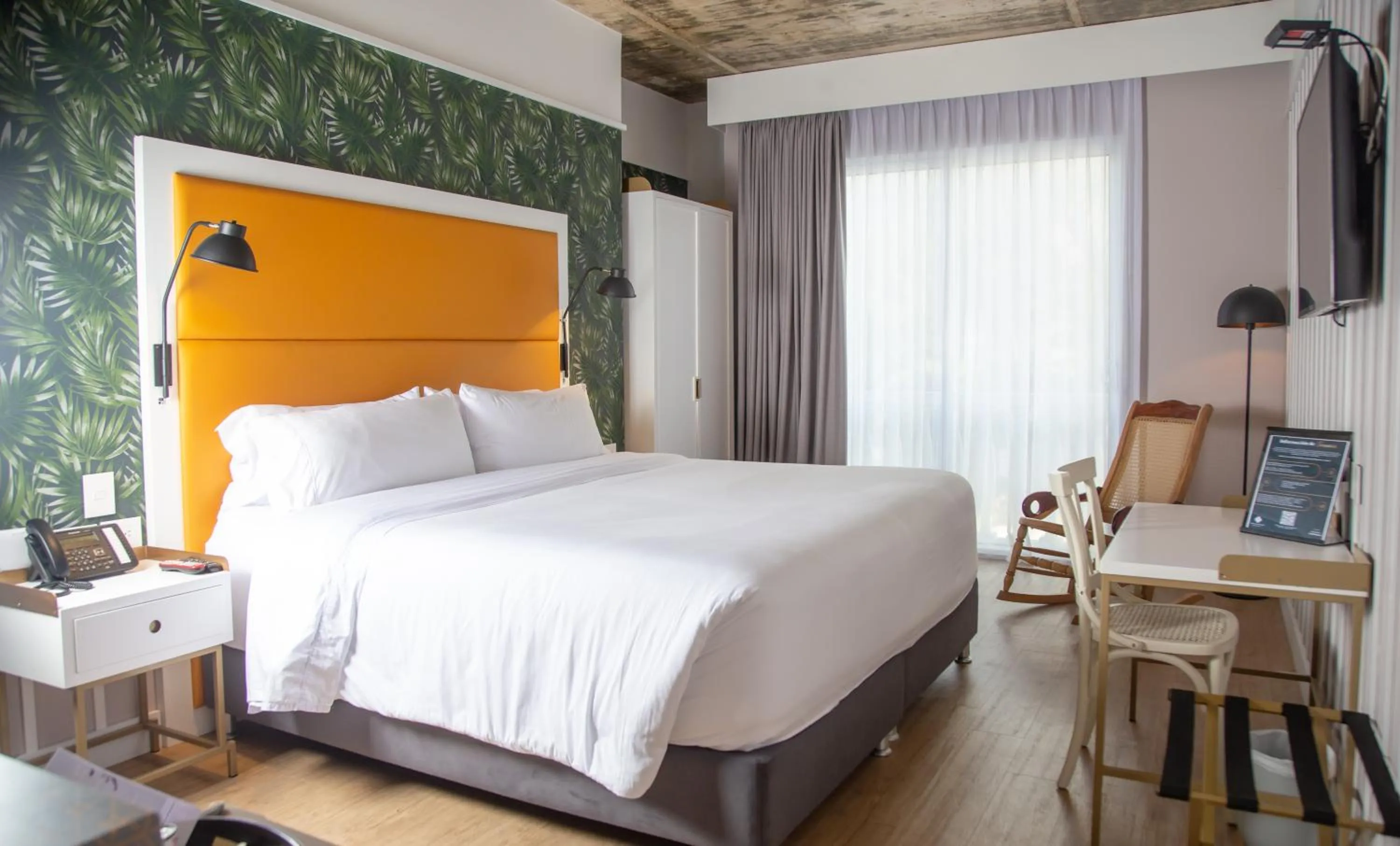 Queen Bed-premium Room-non Smoking in Faranda Collection Barranquilla, a member of Radisson Individuals