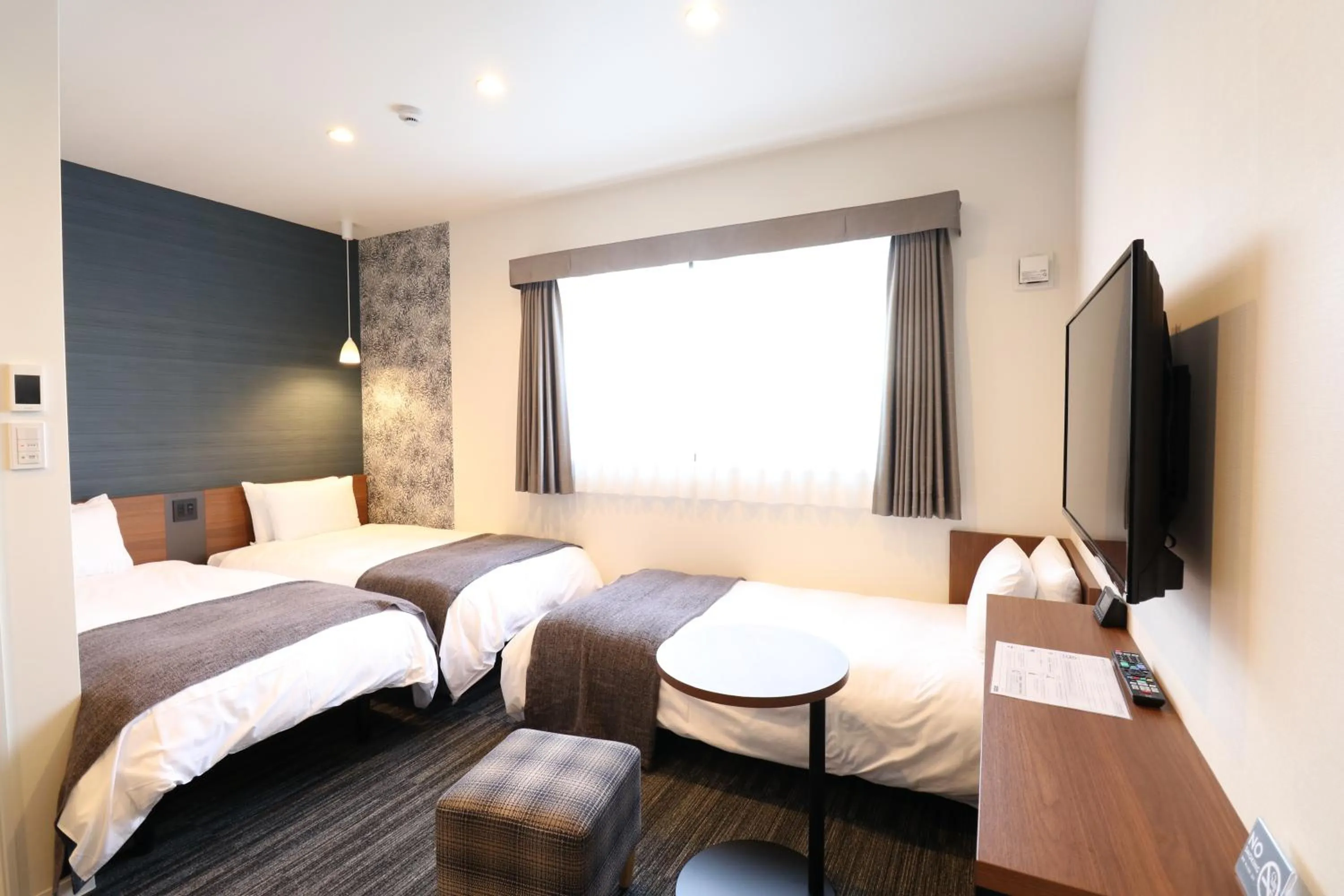 Twin Room with Sofa Bed - single occupancy in M's Hotel Nijojo Oike