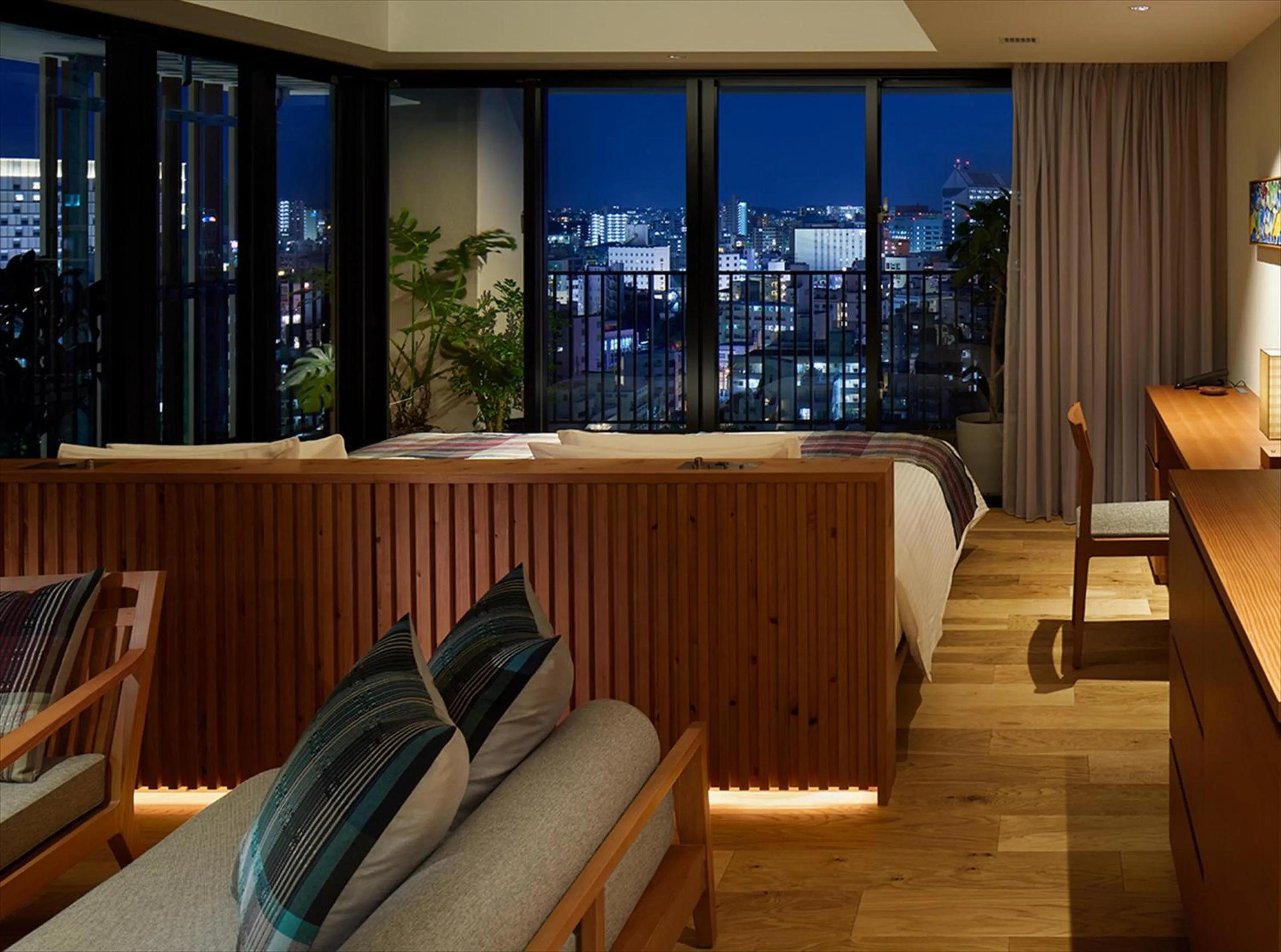 Deluxe Corner Twin (with 1 sofa bed) in HOTEL STRATA NAHA