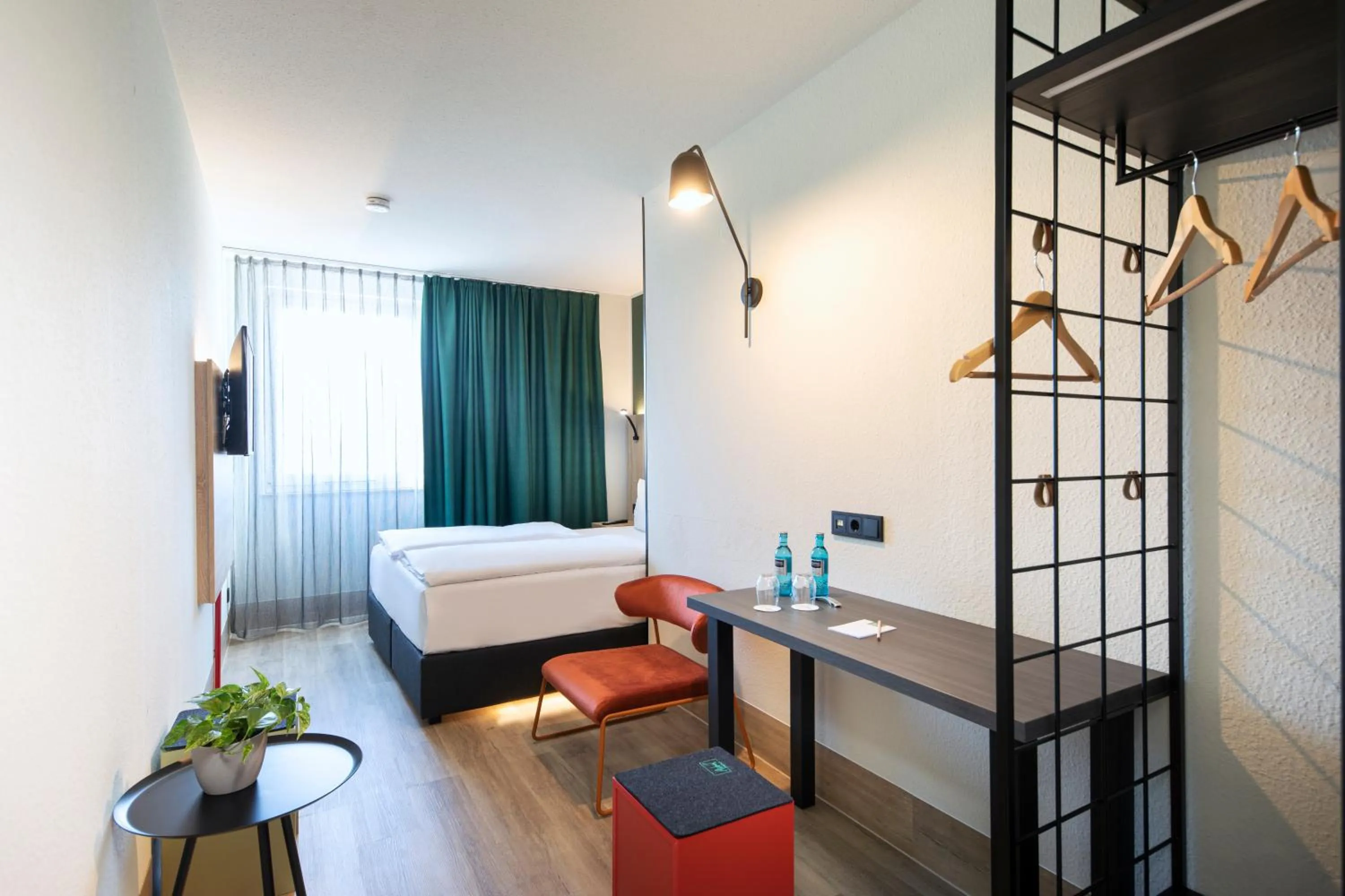 Business Single Room in ACHAT Hotel Stuttgart Zuffenhausen