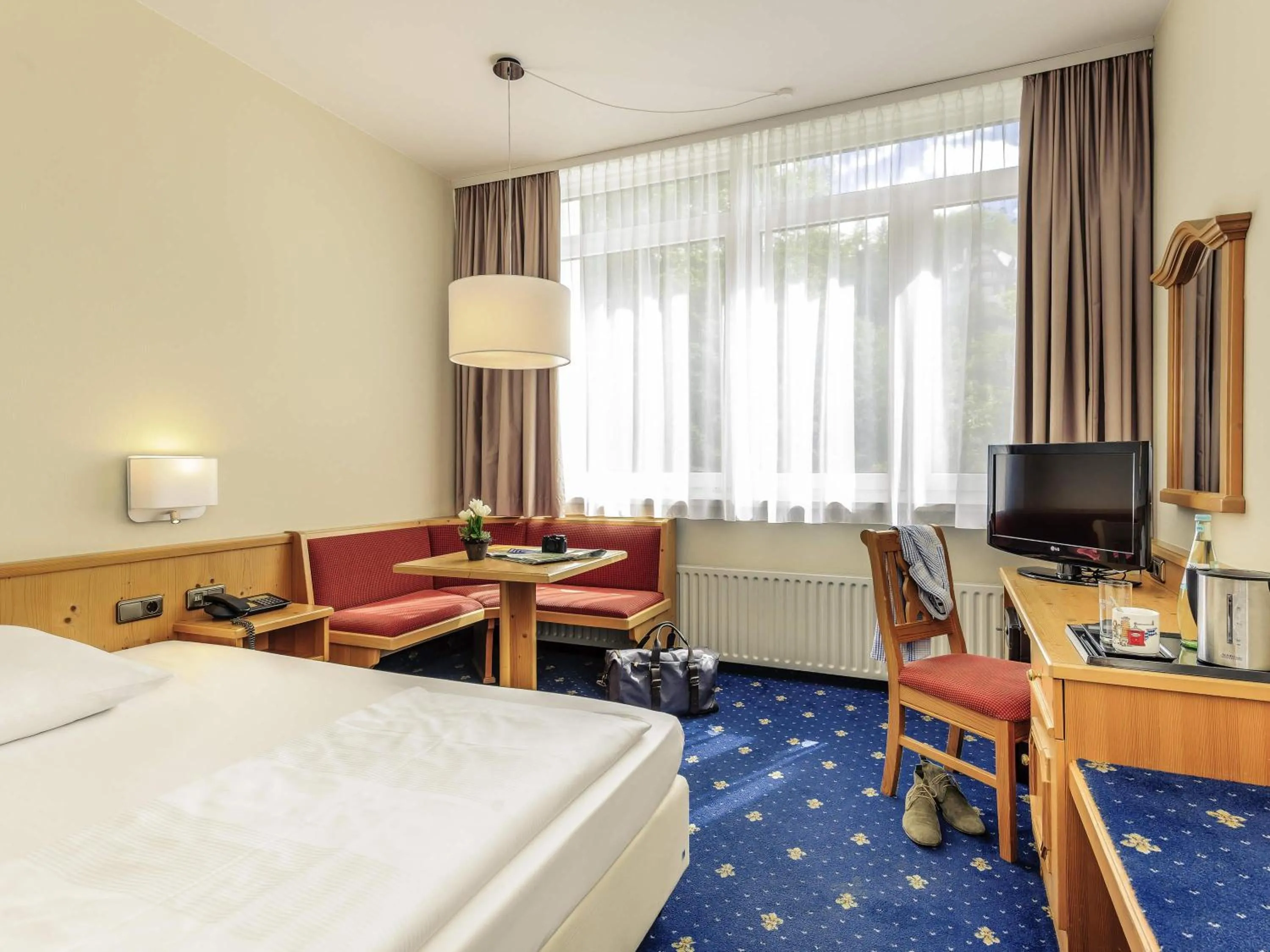 Standard Double Room in Mercure Hotel Garmisch Partenkirchen