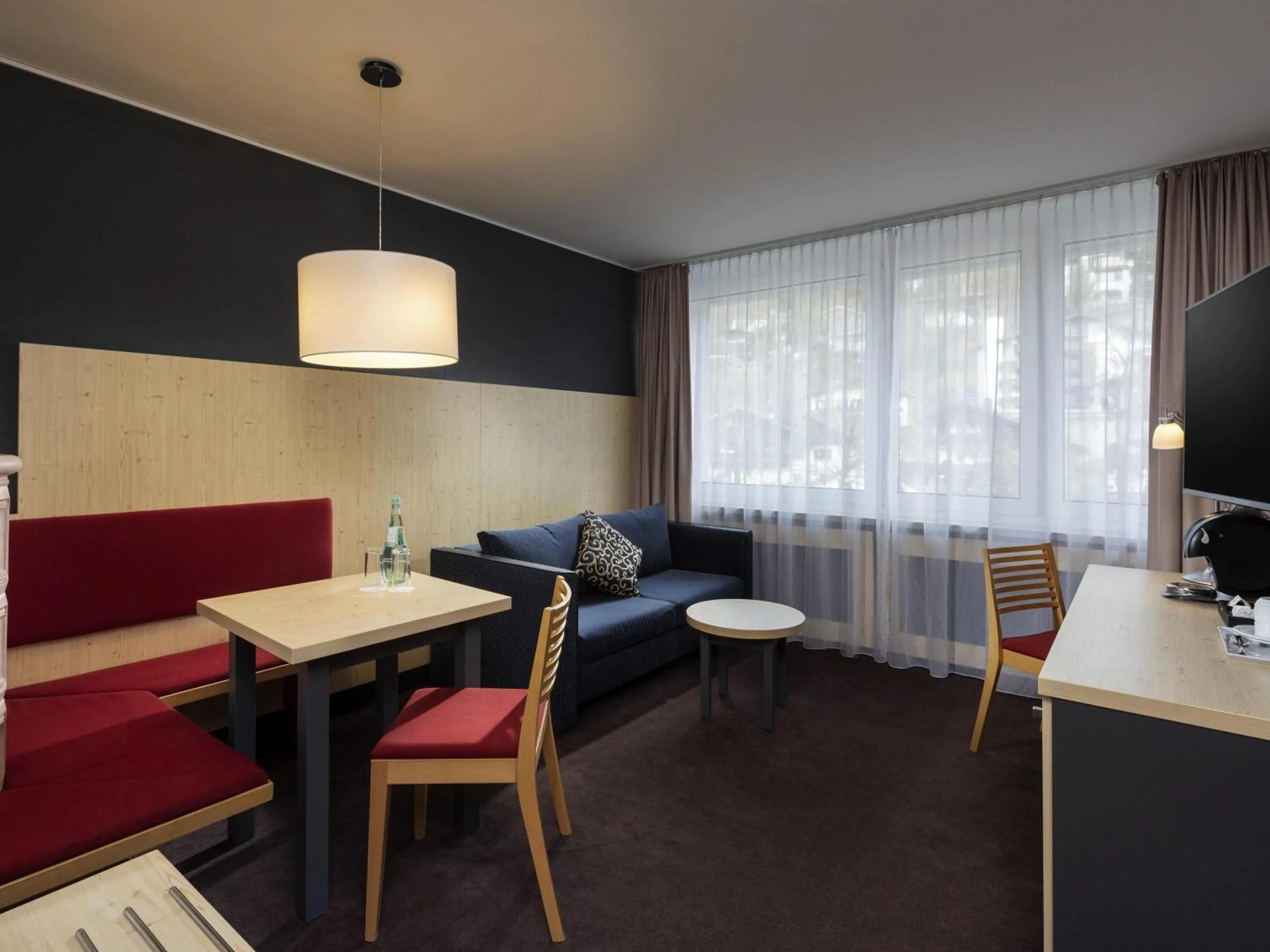 Junior Suite with One Double Bed in Mercure Hotel Garmisch Partenkirchen