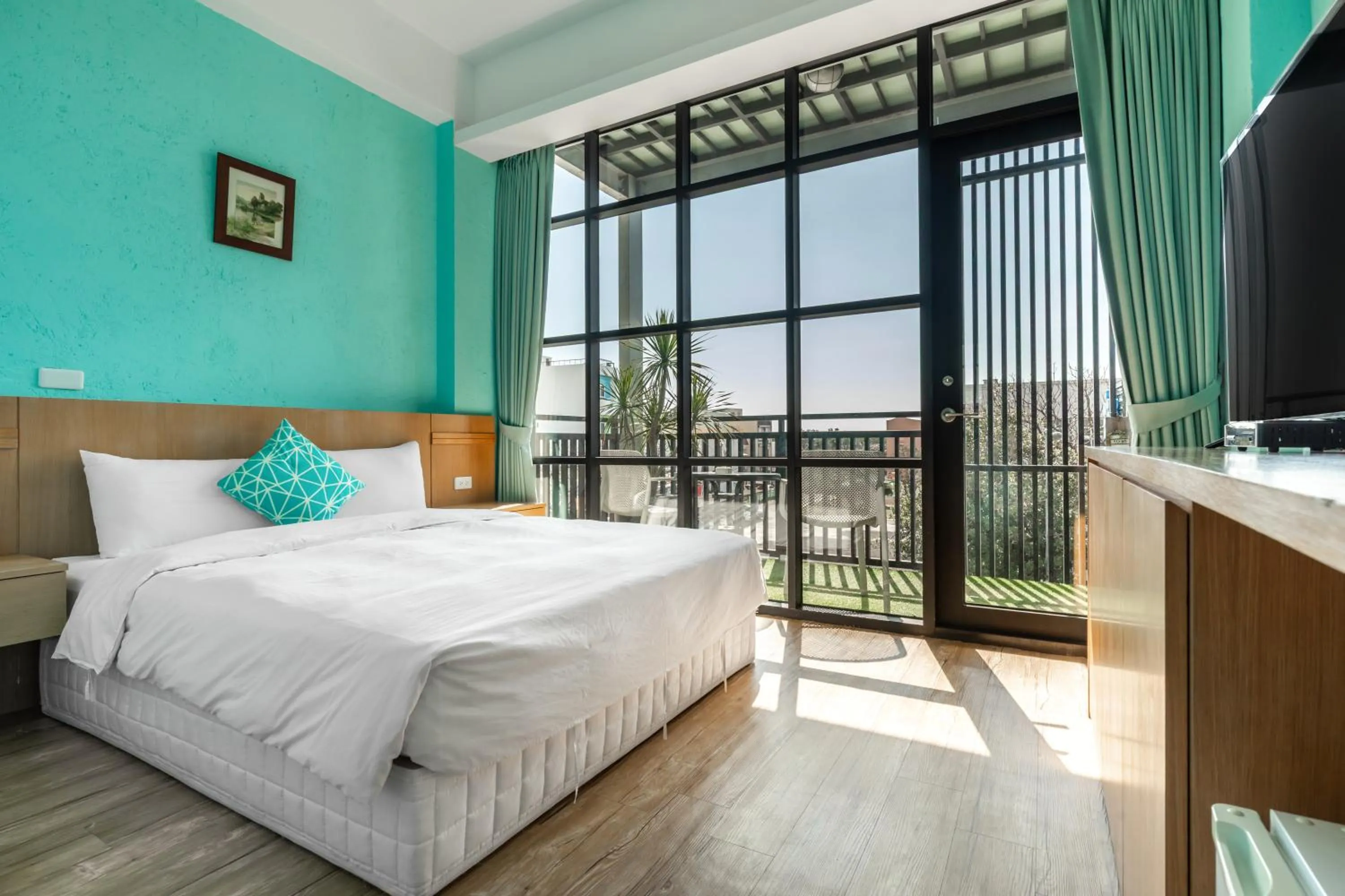 Double Room with Balcony in 35.5 Inn