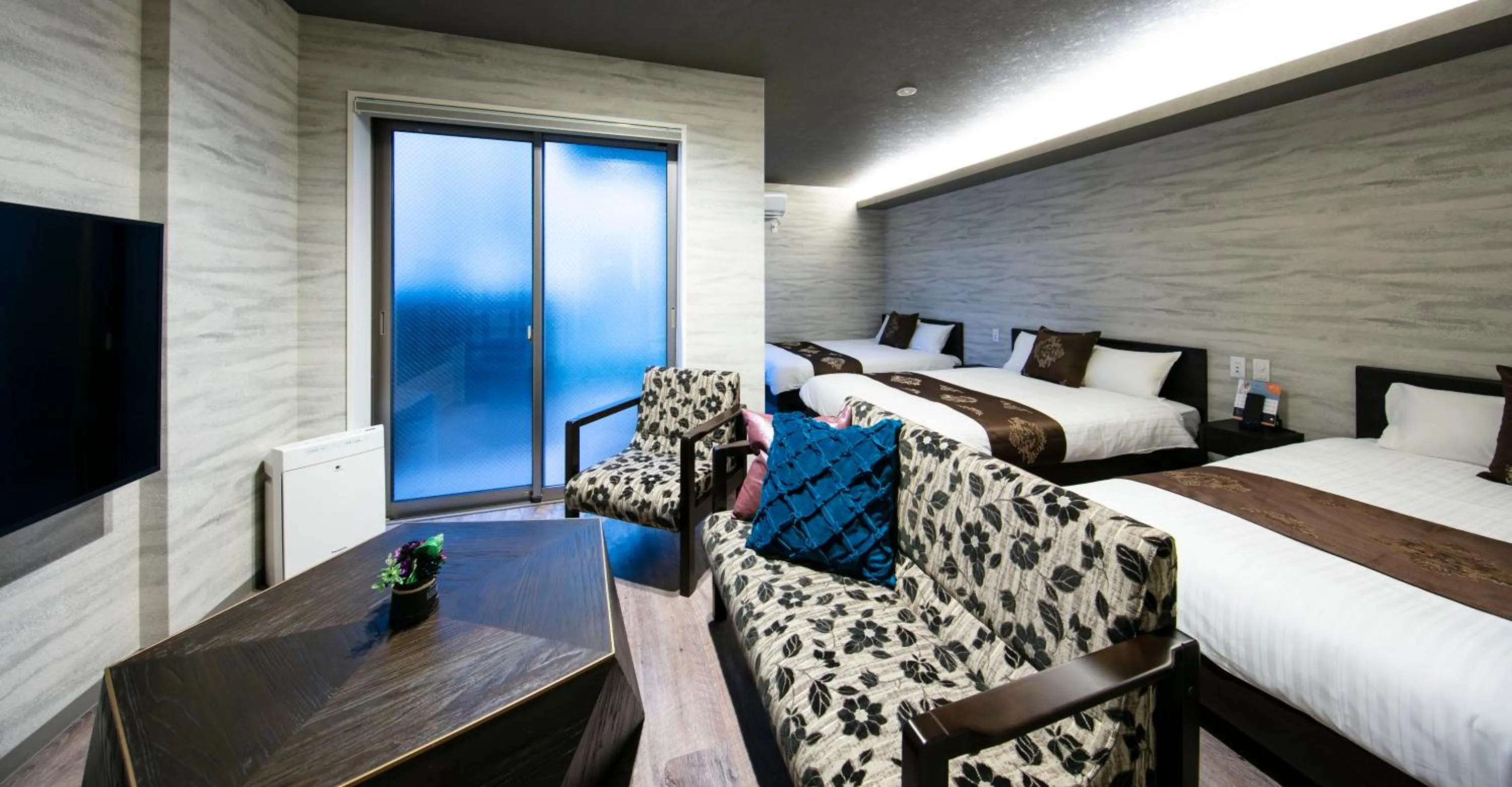 Deluxe Triple Room in GRAND BASE Takamatsu