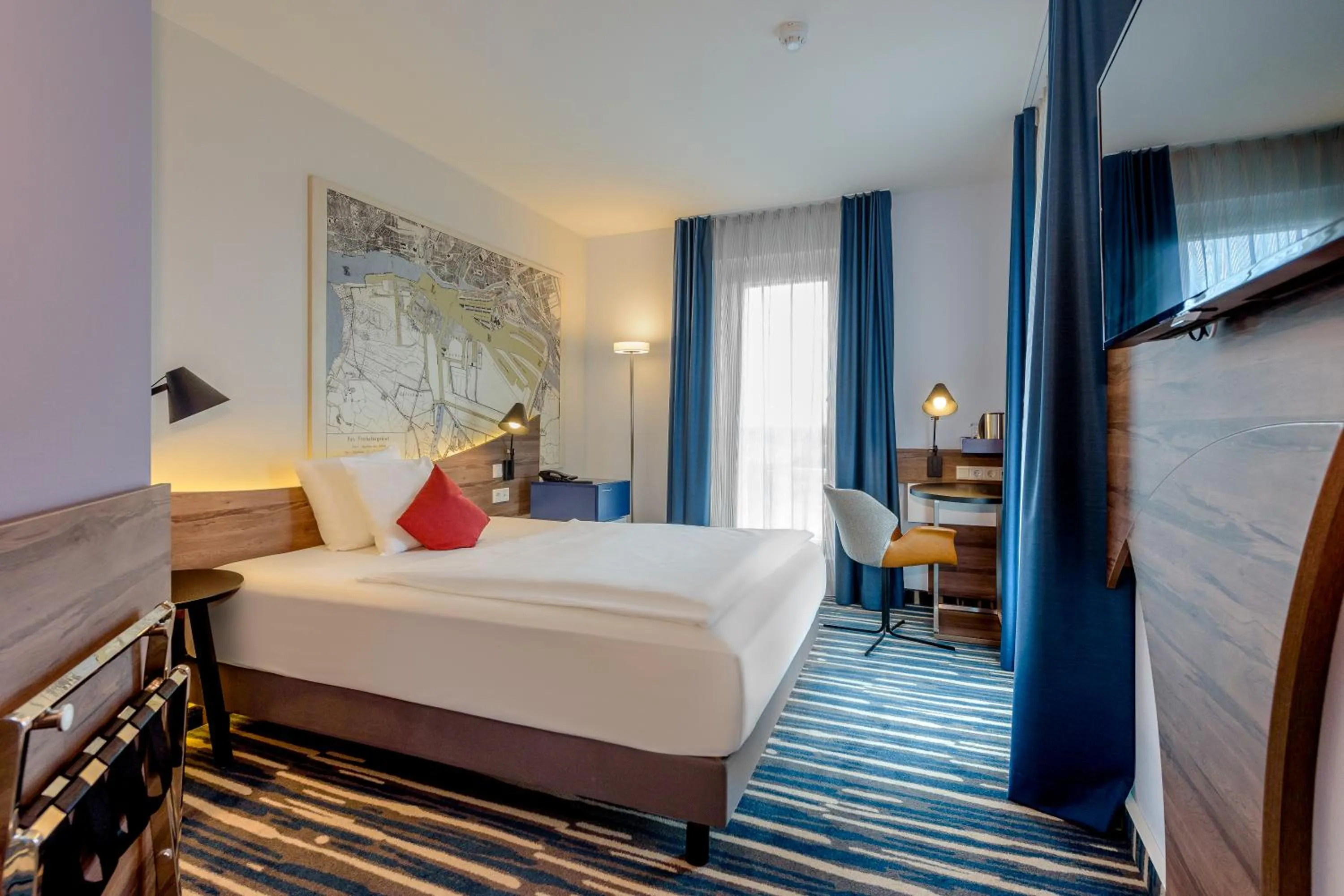 Superior King Room with Courtyard View in Mercure Hotel Hamburg Mitte