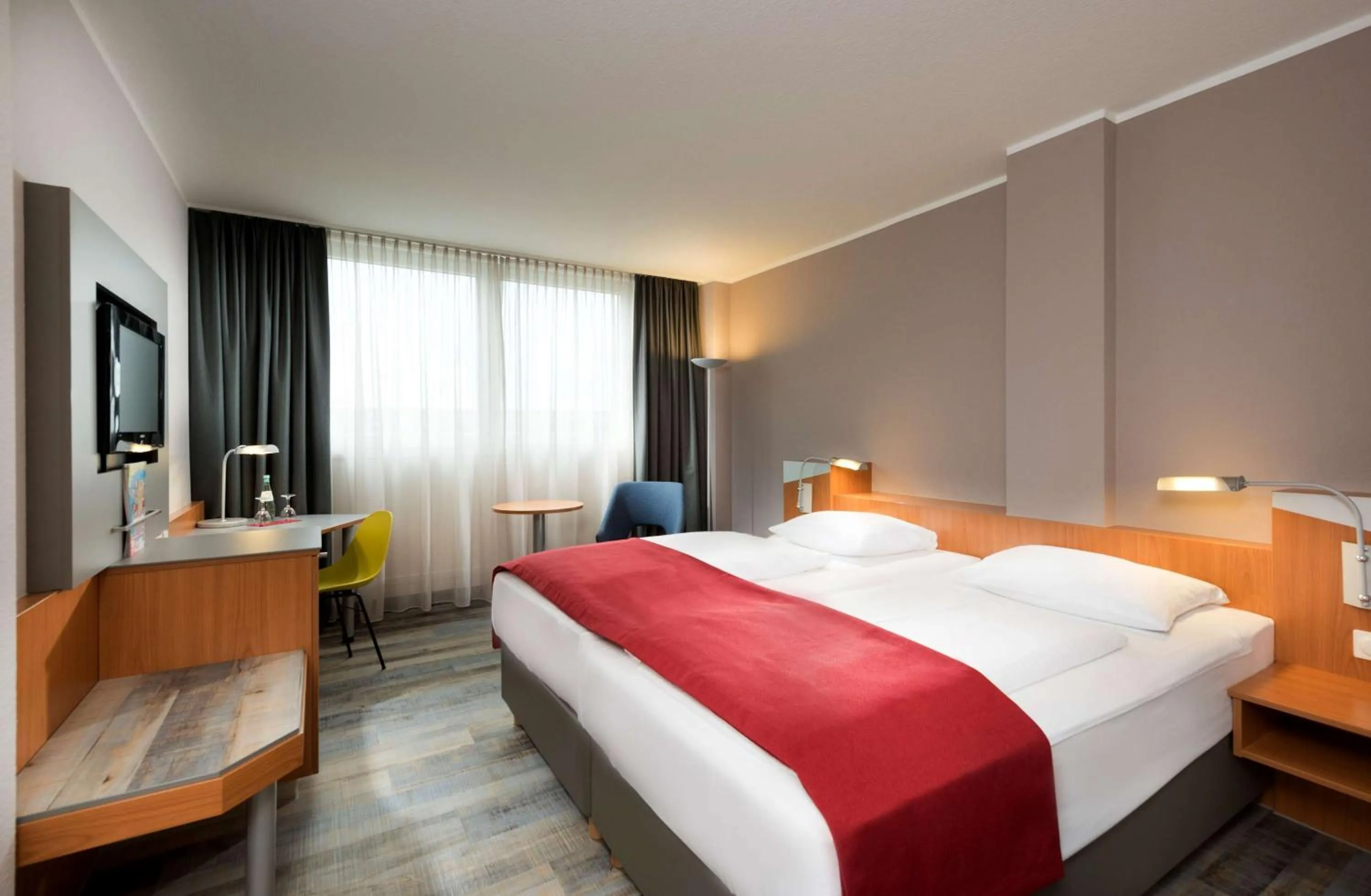 Standard King Room in Ramada by Wyndham Hannover Messe