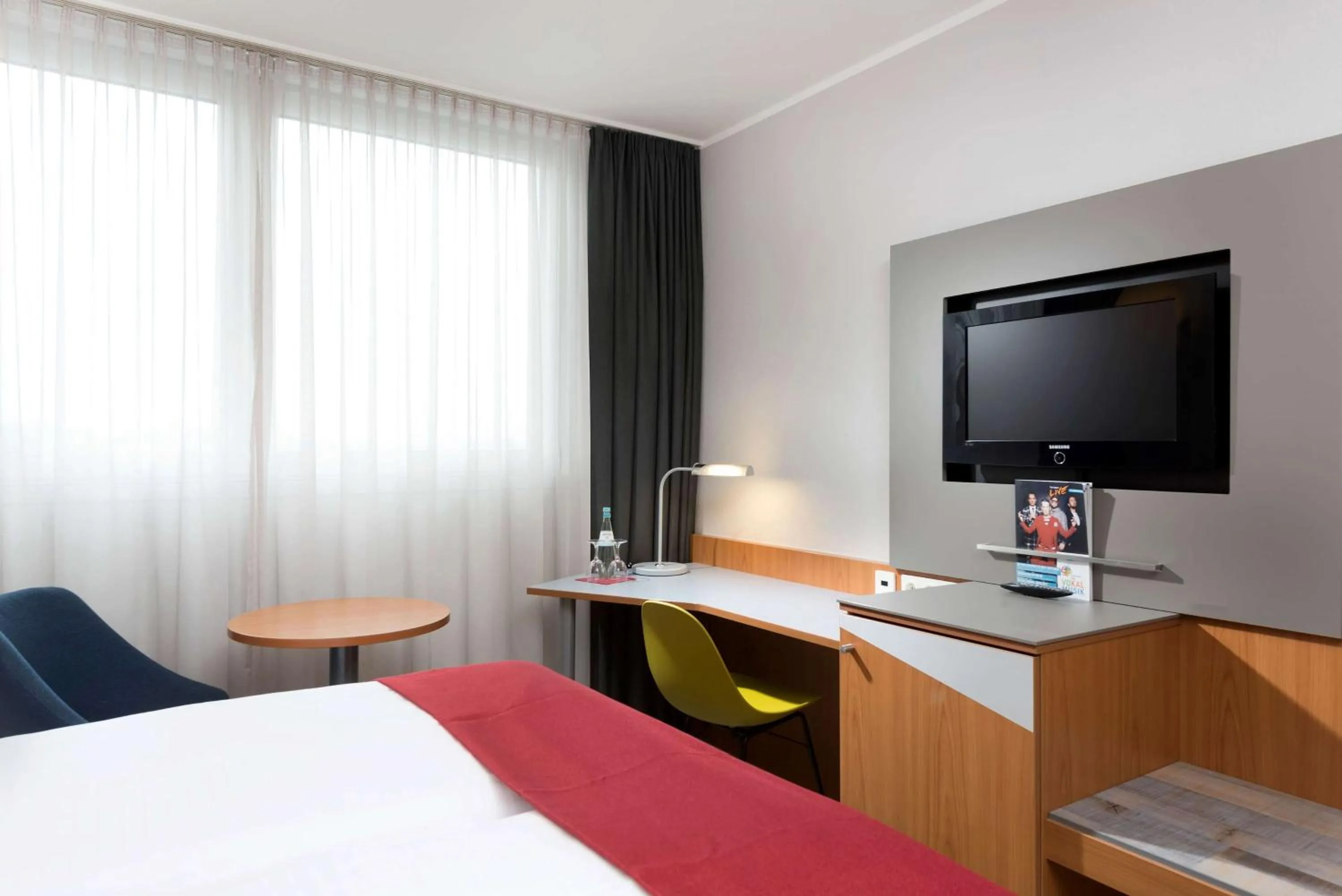 Standard Room, 1 Queen Bed in Ramada by Wyndham Hannover Messe