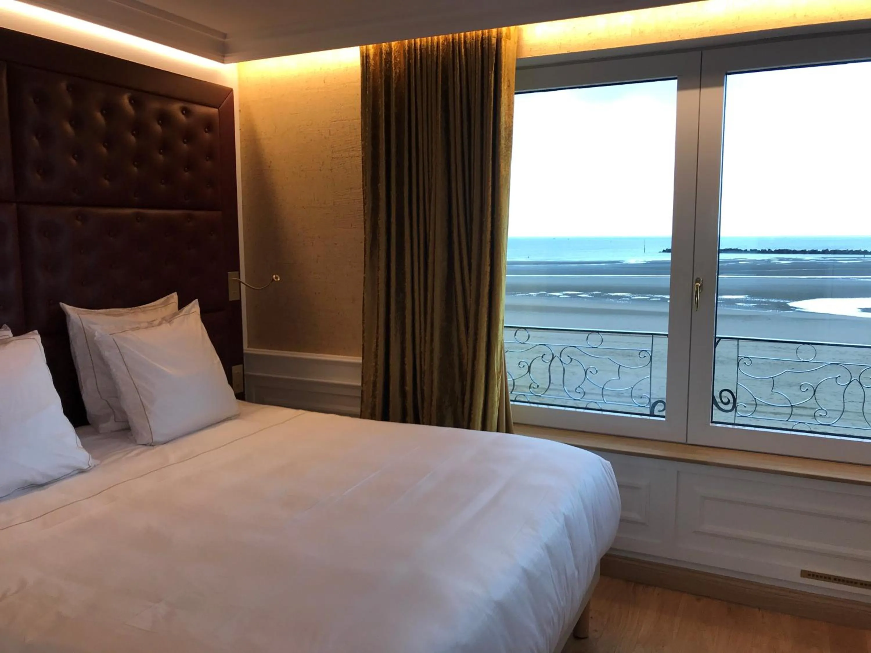 Double Room with Sea View in Hôtel Merveilleux Côté Mer