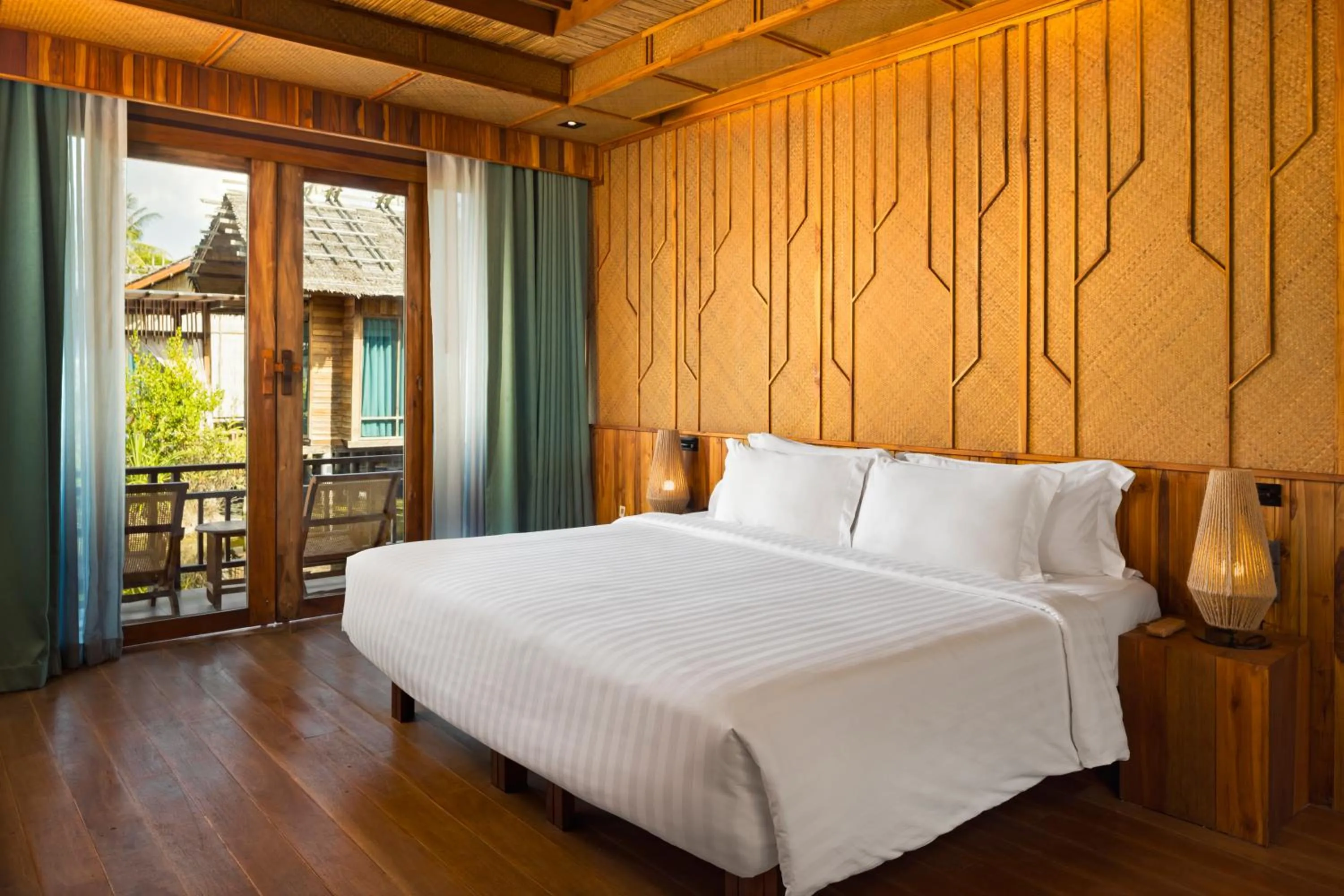 Lagoon Grand Deluxe Double- Free Schedule Shuttle to Ao Nang Beach/ Railay Beach in Venice Krabi Villa Resort