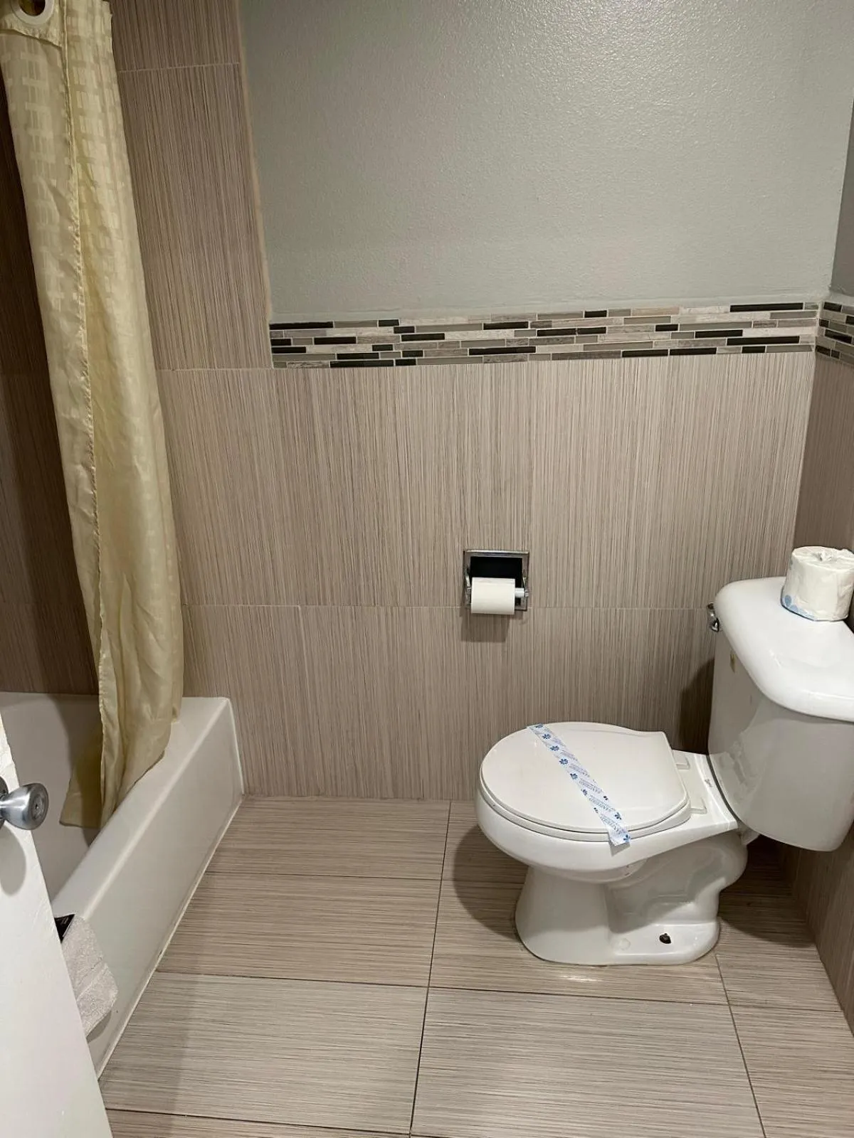 2 Bedroom Suite Accessible in Heritage inn and suites