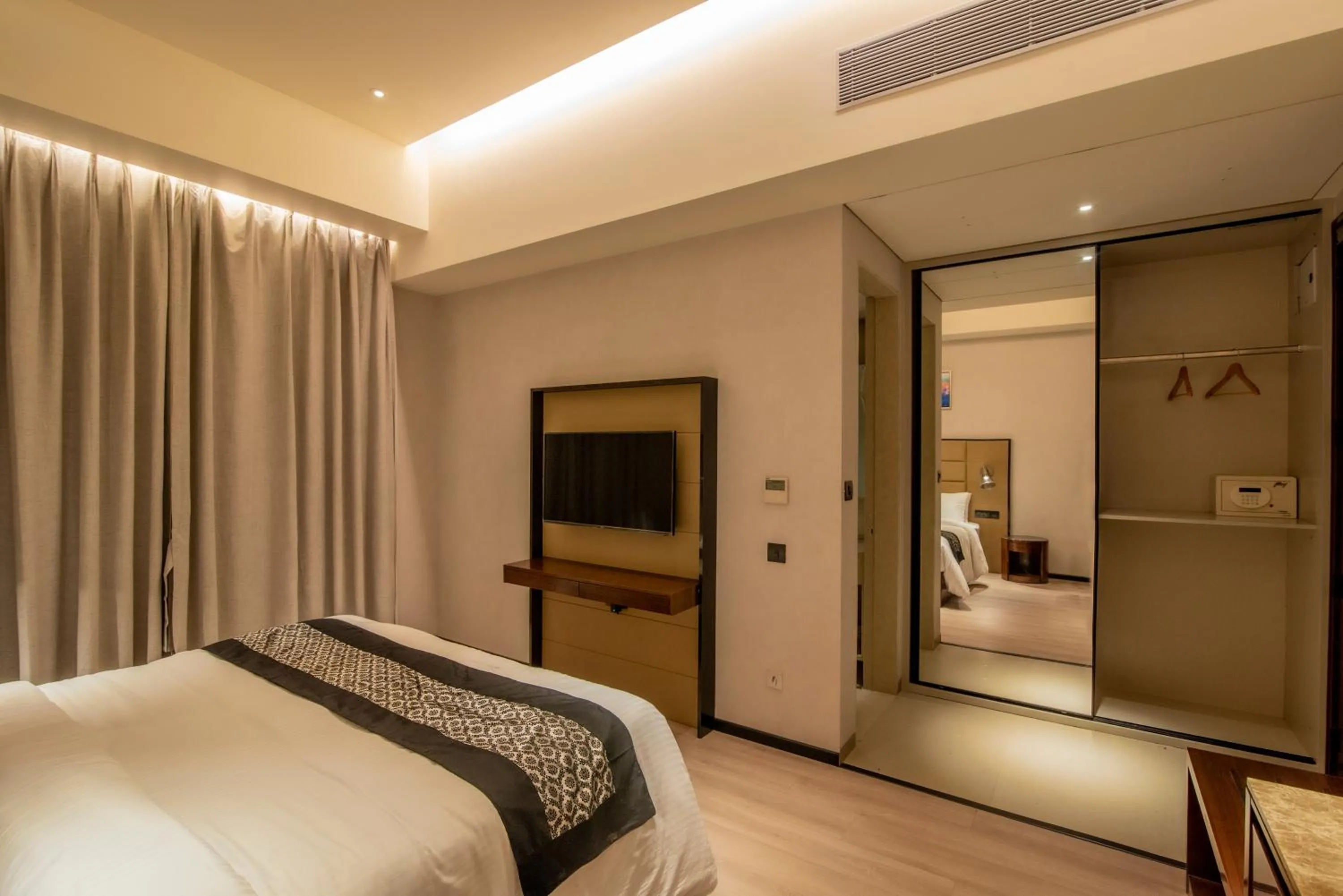 Standard Room King Bed - single occupancy in Enrise by Sayaji Nashik