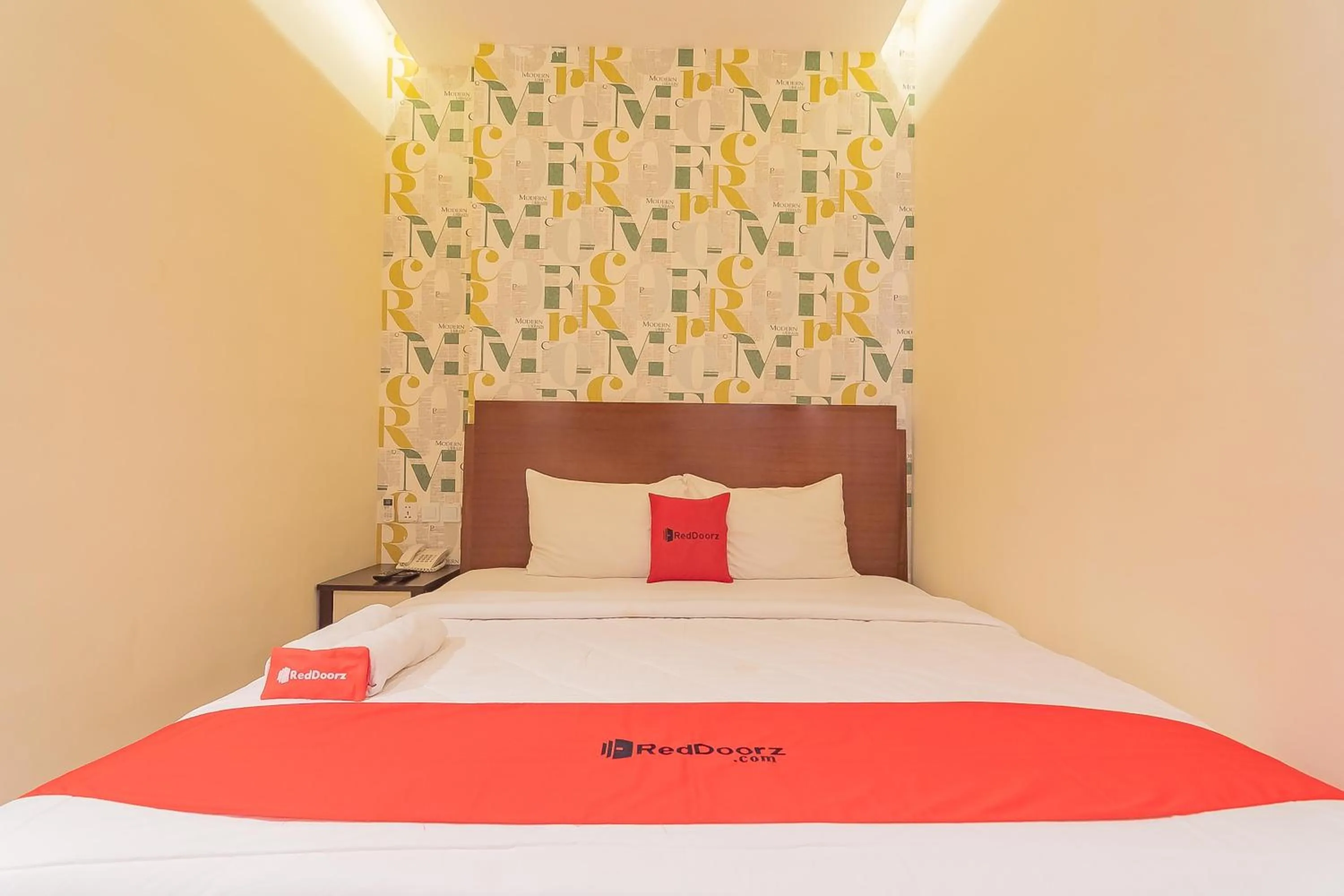 Double Room in RedDoorz Plus @ Siradj Salman Samarinda