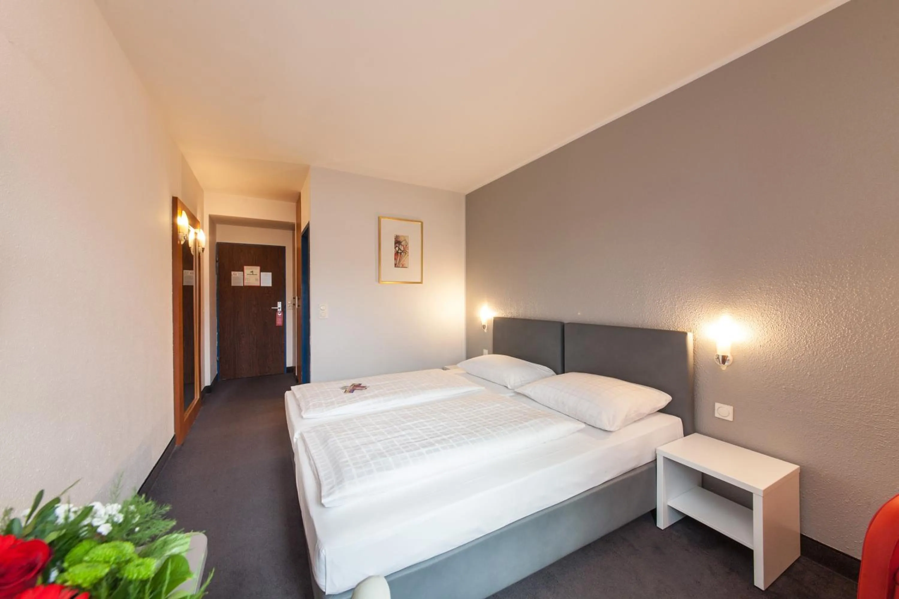 Standard Twin Room in Sure Hotel by Best Western Muenchen Hauptbahnhof
