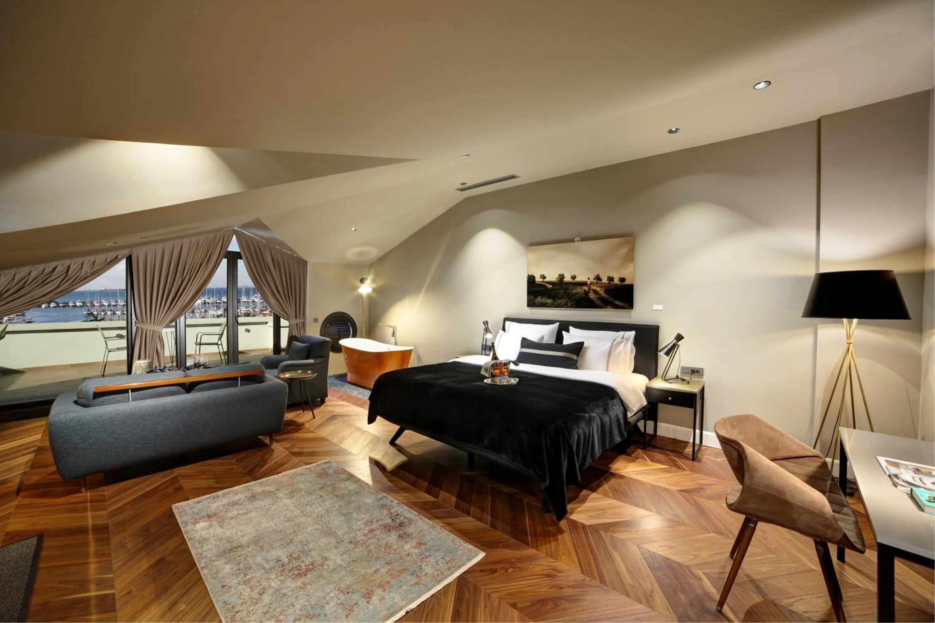 Deluxe King Suite in 39 Kalamış Marina Hotel & Restaurant