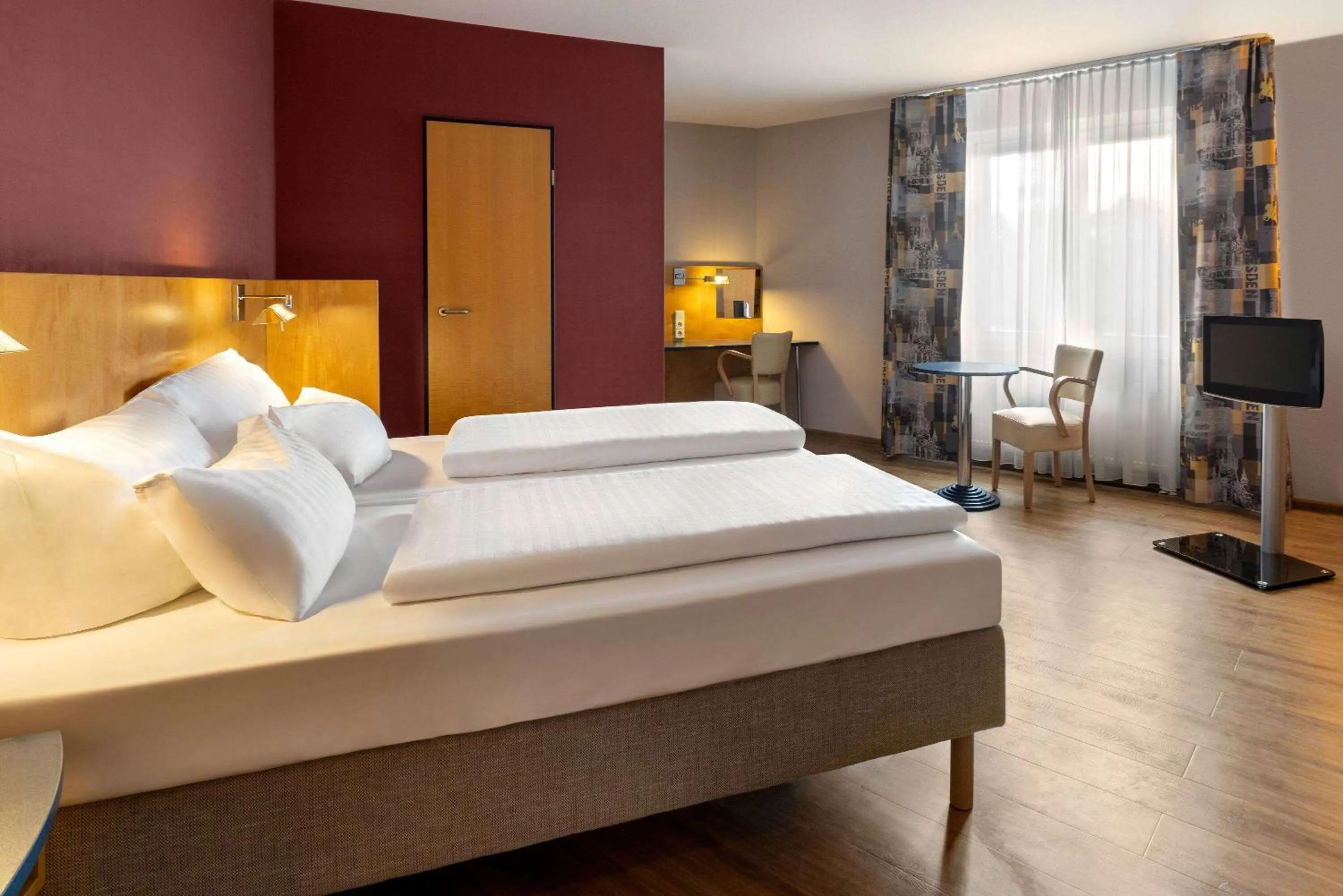 Comfort Twin Room in Amedia Dresden Elbpromenade, Trademark Collection by Wyndham