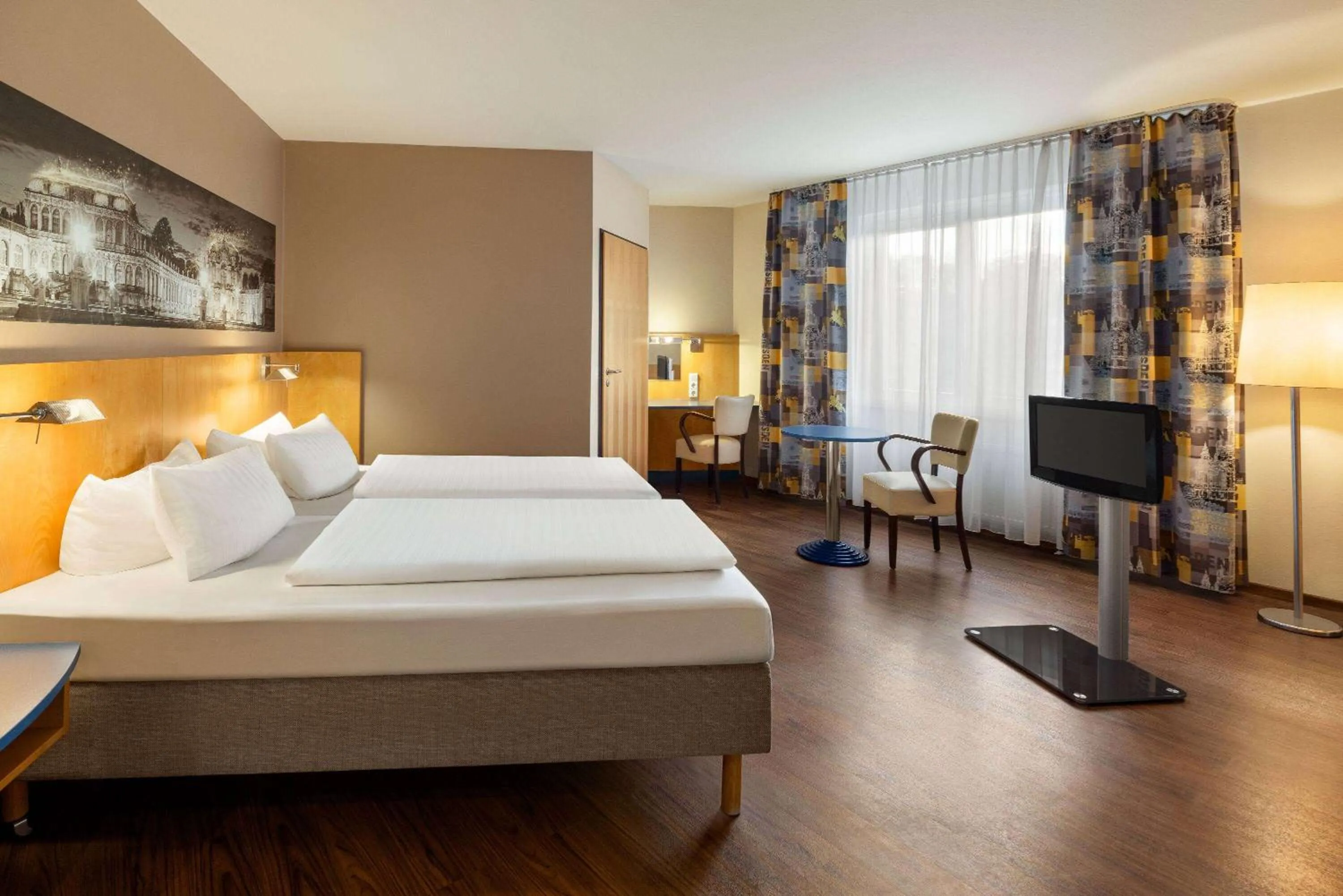 Comfort Accessible Room in Amedia Dresden Elbpromenade, Trademark Collection by Wyndham