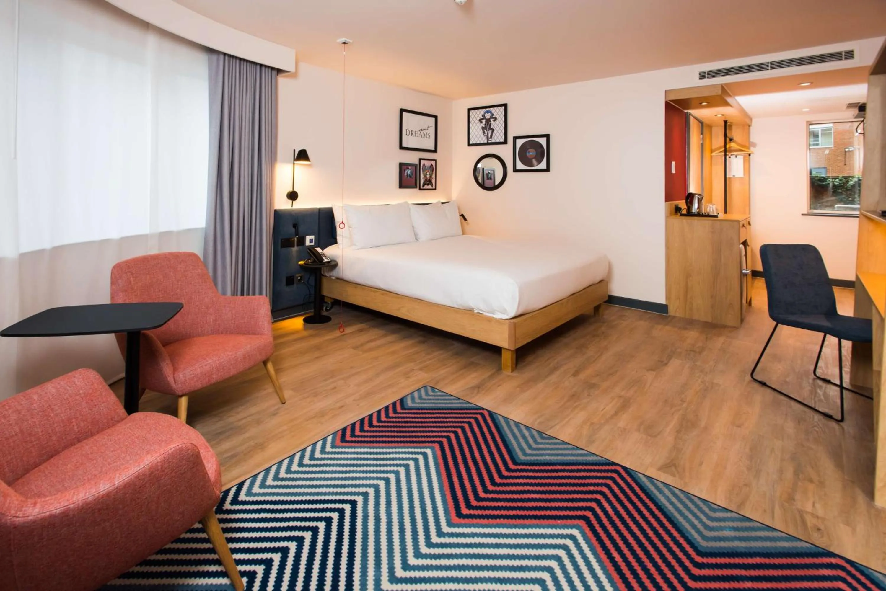 King Room - Mobility Accessible  in Hampton by Hilton London Park Royal
