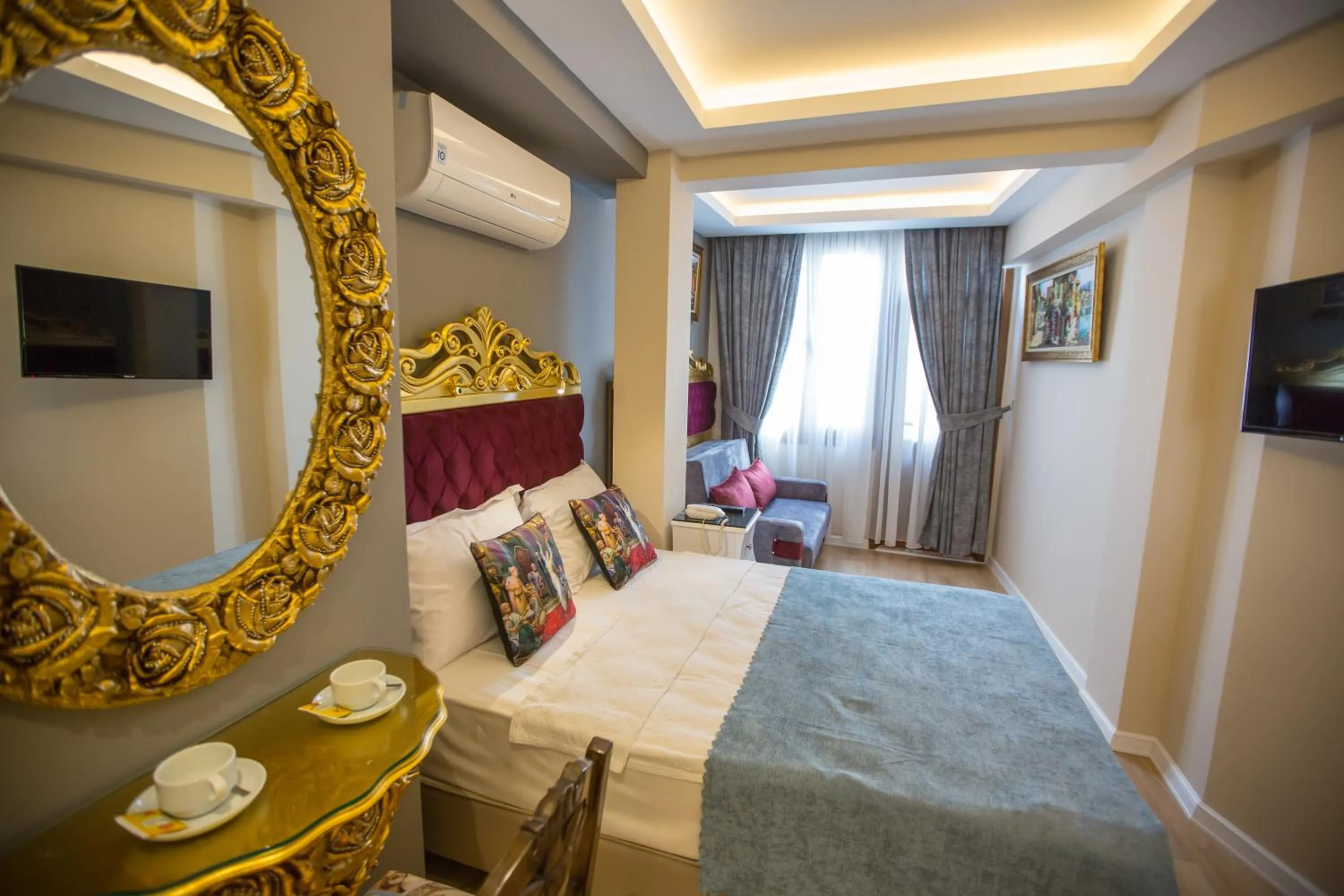 Deluxe Double Room with Sea View in Atlantis Royal Hotel
