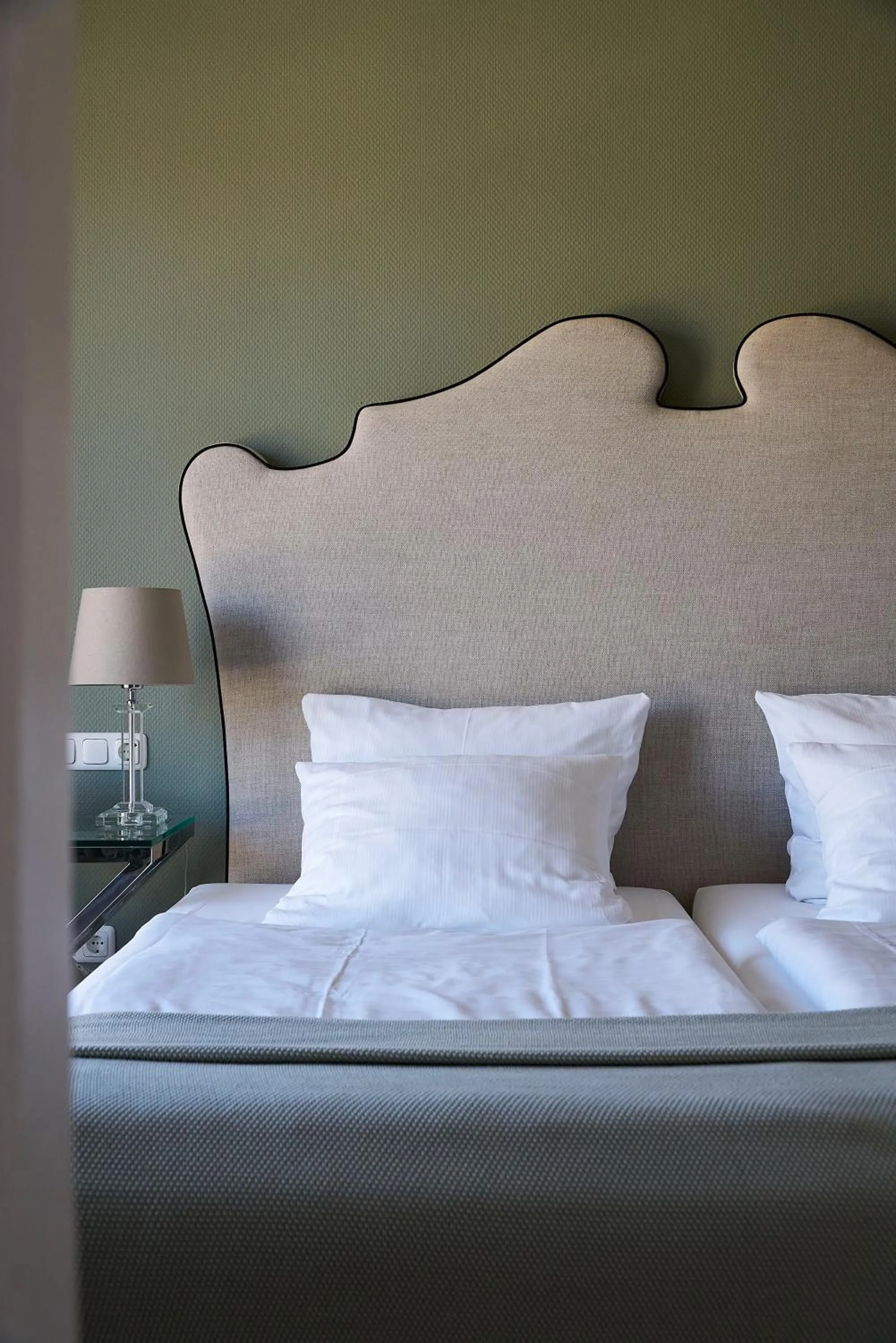 Double or Twin Room - Mini-bar drinks free of charge in Hotel Monopol - Central Station