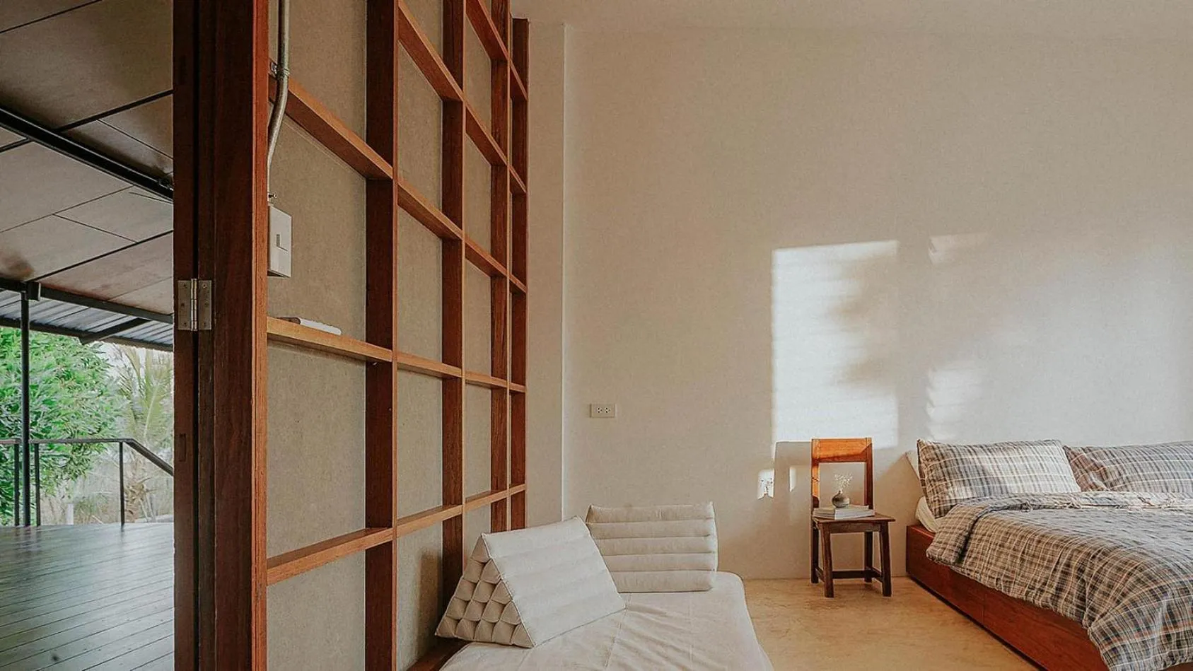 Double Room with Patio in Baan Lek Villa