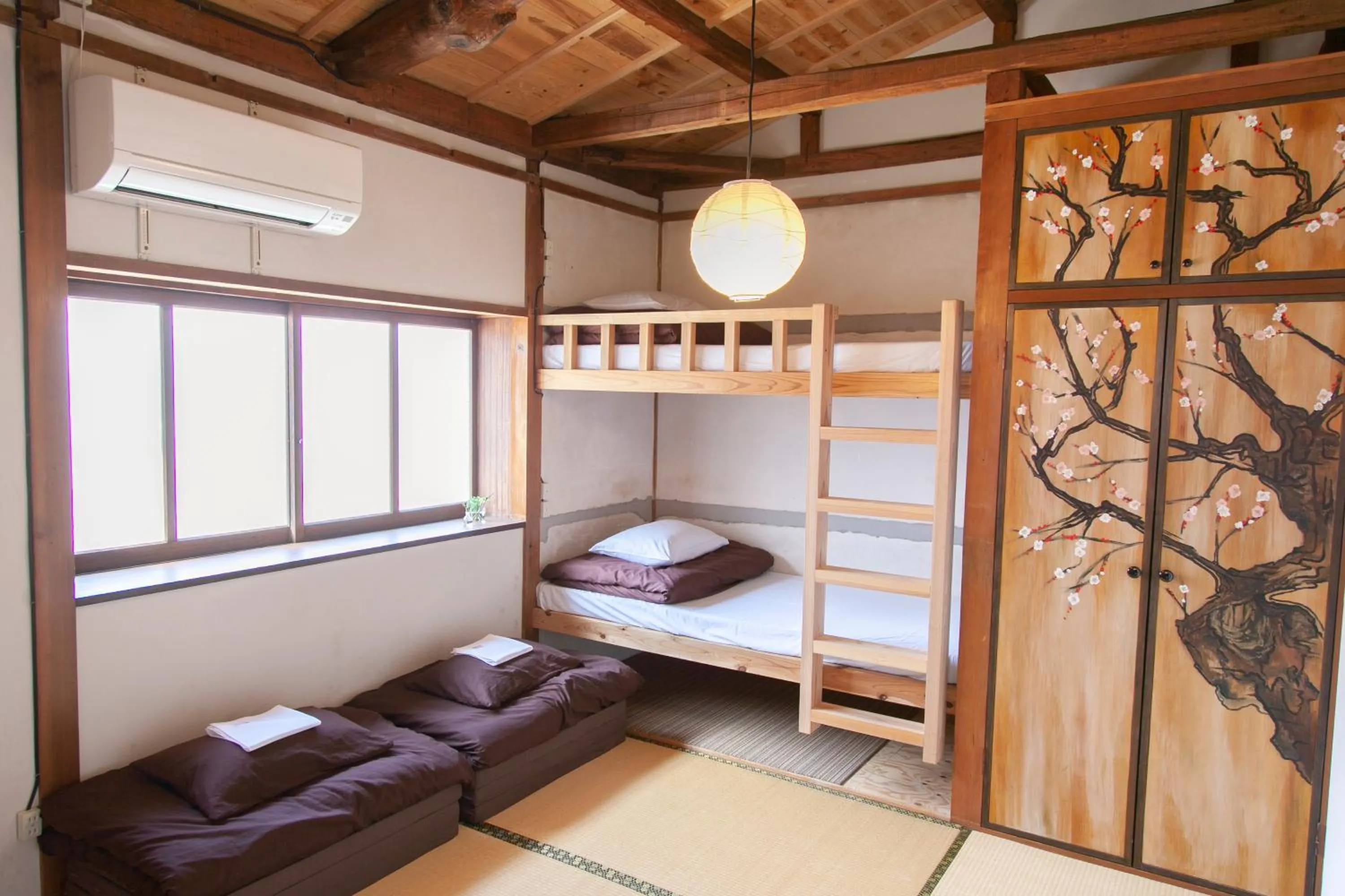 Japanese-Style Room in Fukuoka Guesthouse SHIP