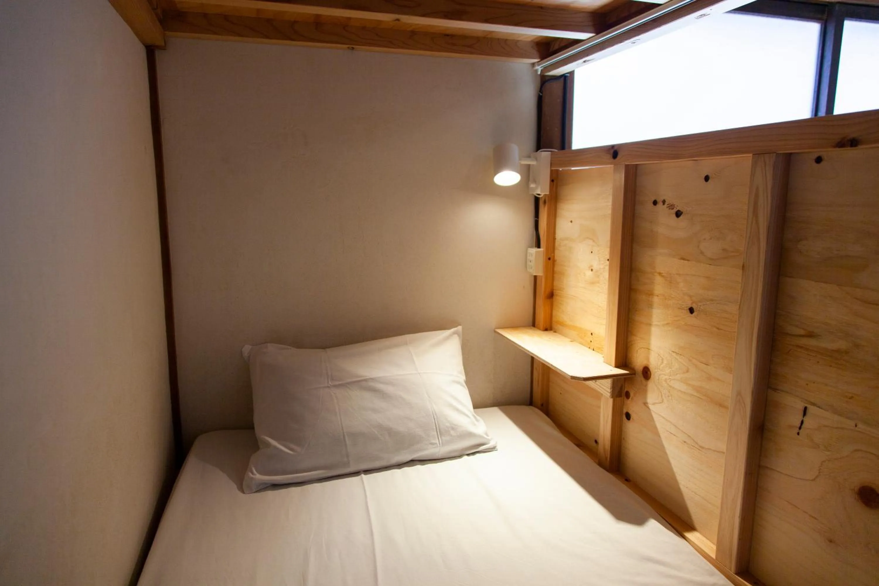 Single Bed in Mixed Dormitory Room in Fukuoka Guesthouse SHIP