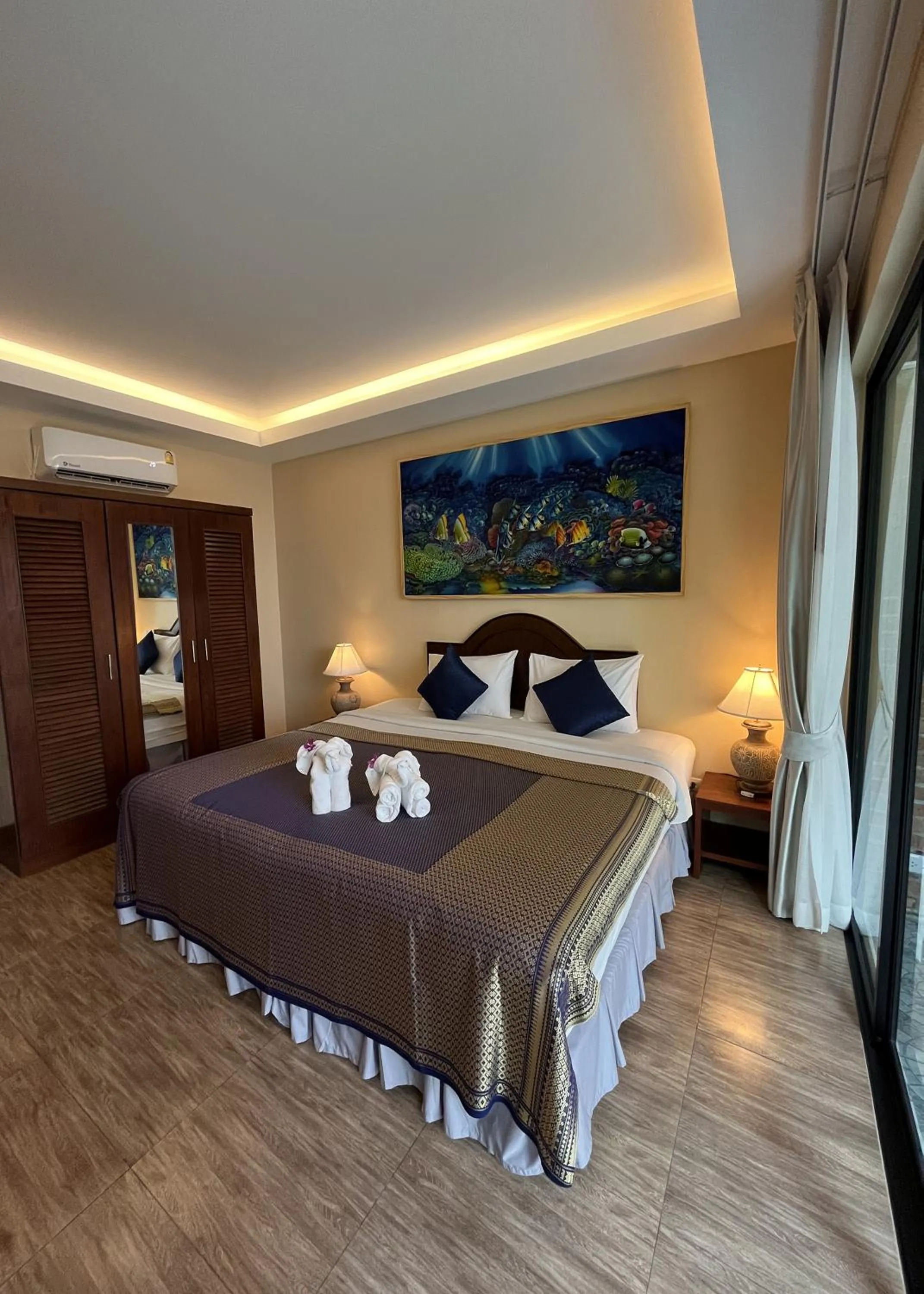 Deluxe Room in Ginis Beach Resort