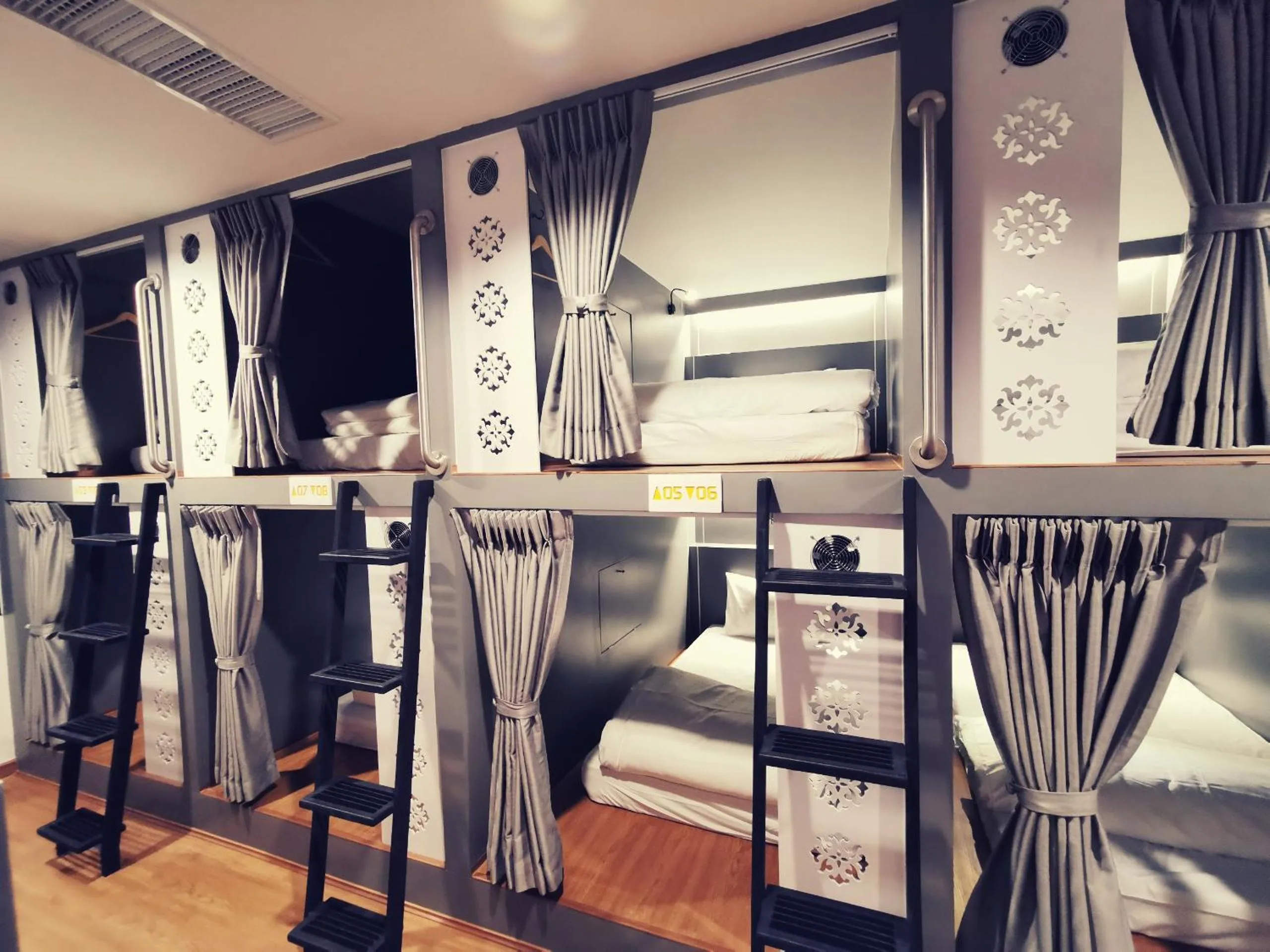 Single Bed in Female Dormitory Room in Capzule Bed Phuket