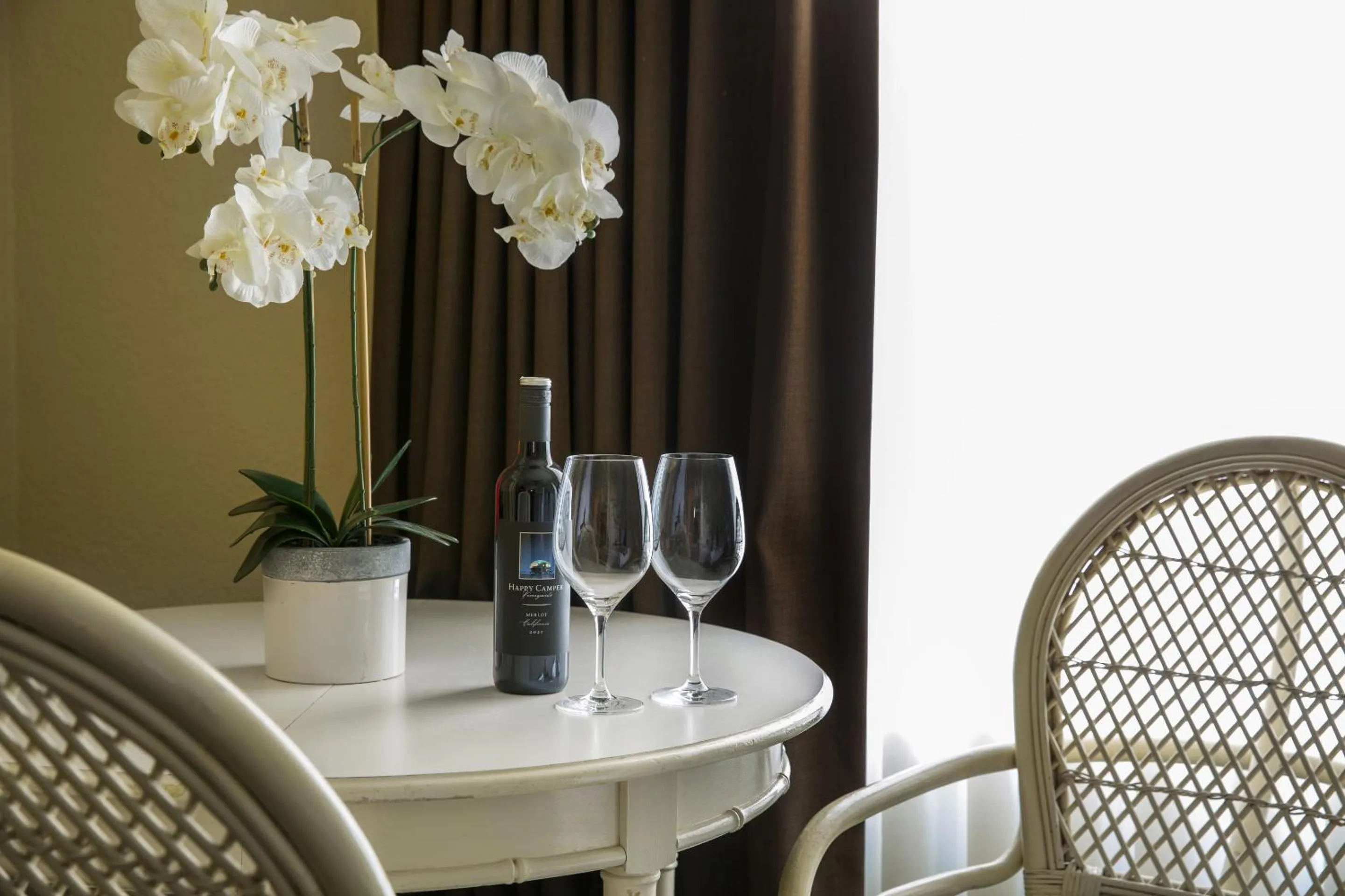 Courtyard King in Hotel Mac Rae