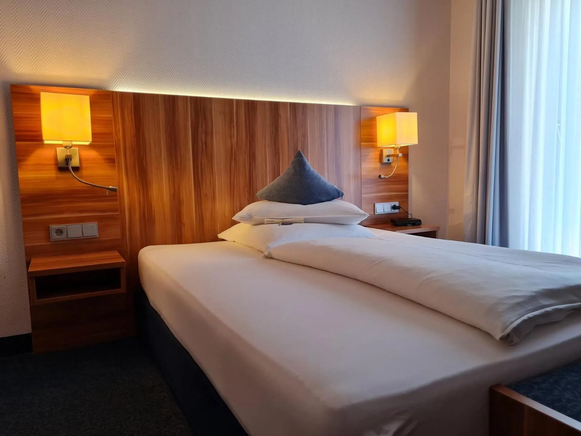 Single Room with Balcony - single occupancy in Best Western Blankenburg Hotel