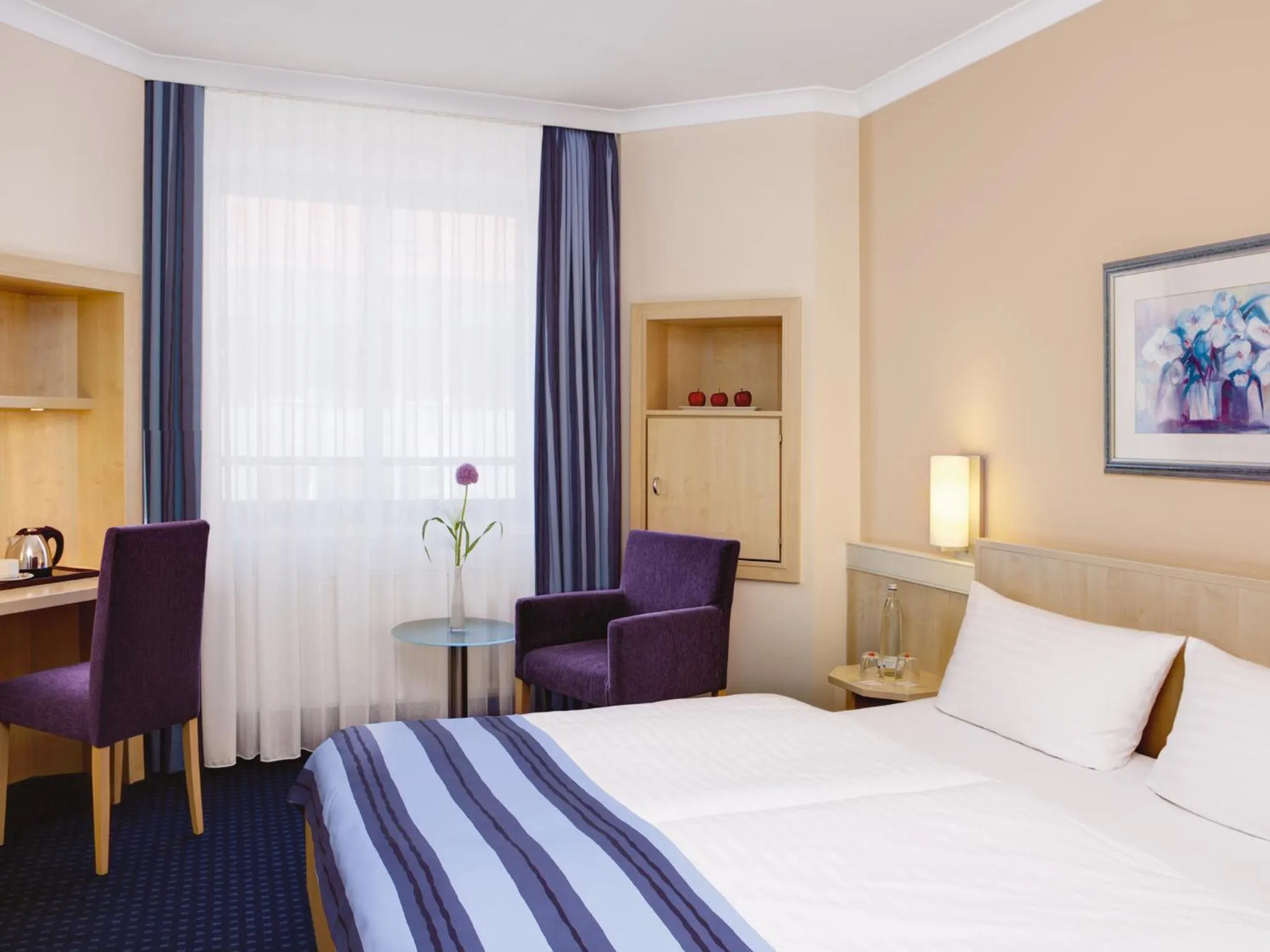 Standard Double Room in IntercityHotel Nürnberg