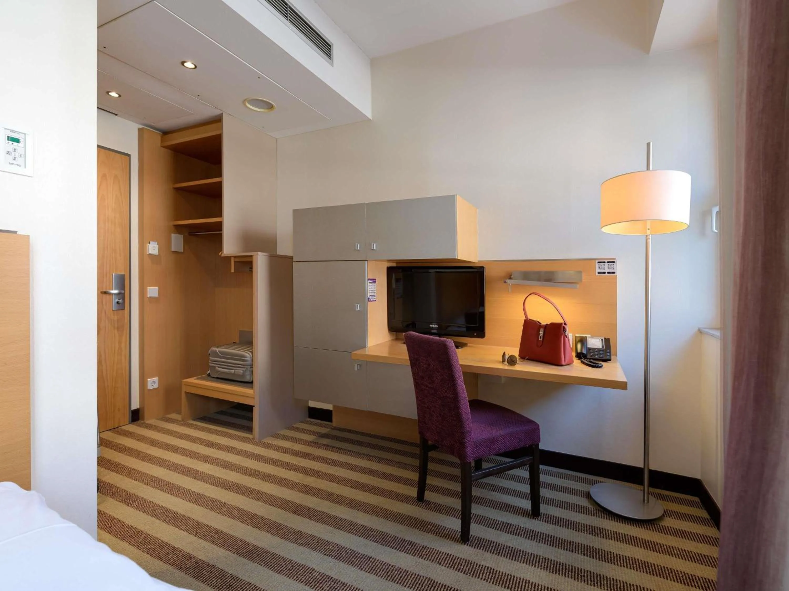 Standard Single Room in Mercure Hotel Aachen Am Dom