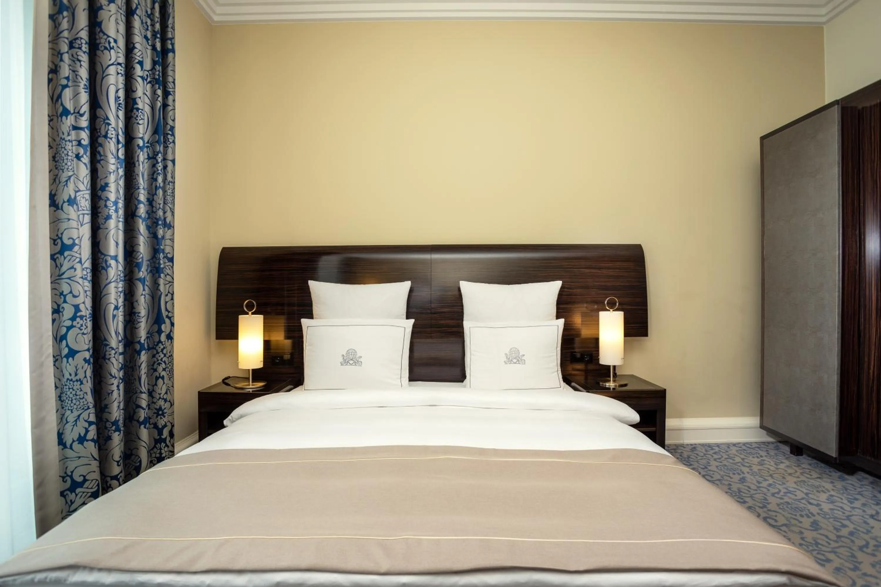 Junior King Suite in Hotel Atlantic Hamburg, Autograph Collection