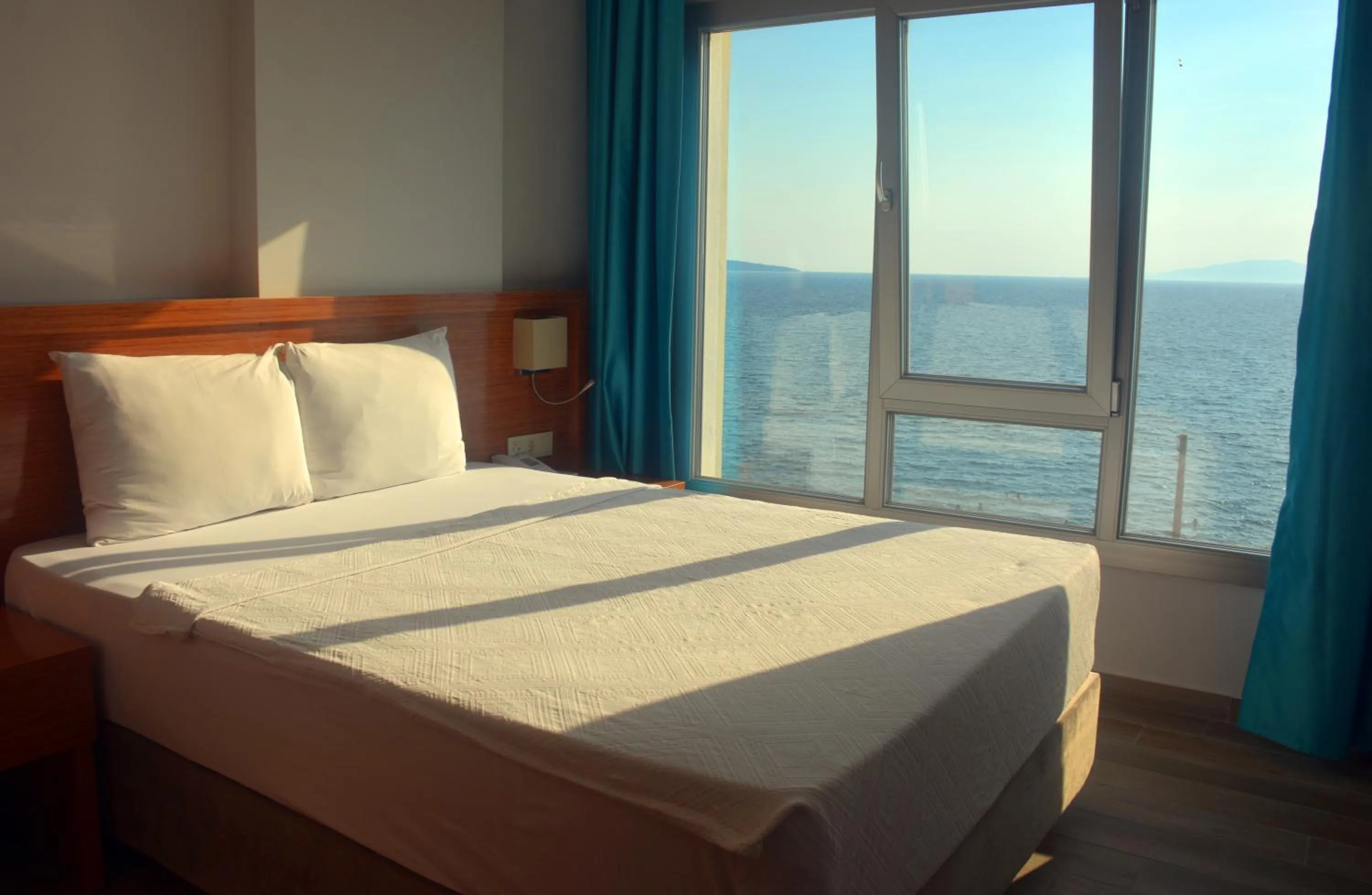Suite with Sea View in Dikelya Hotel