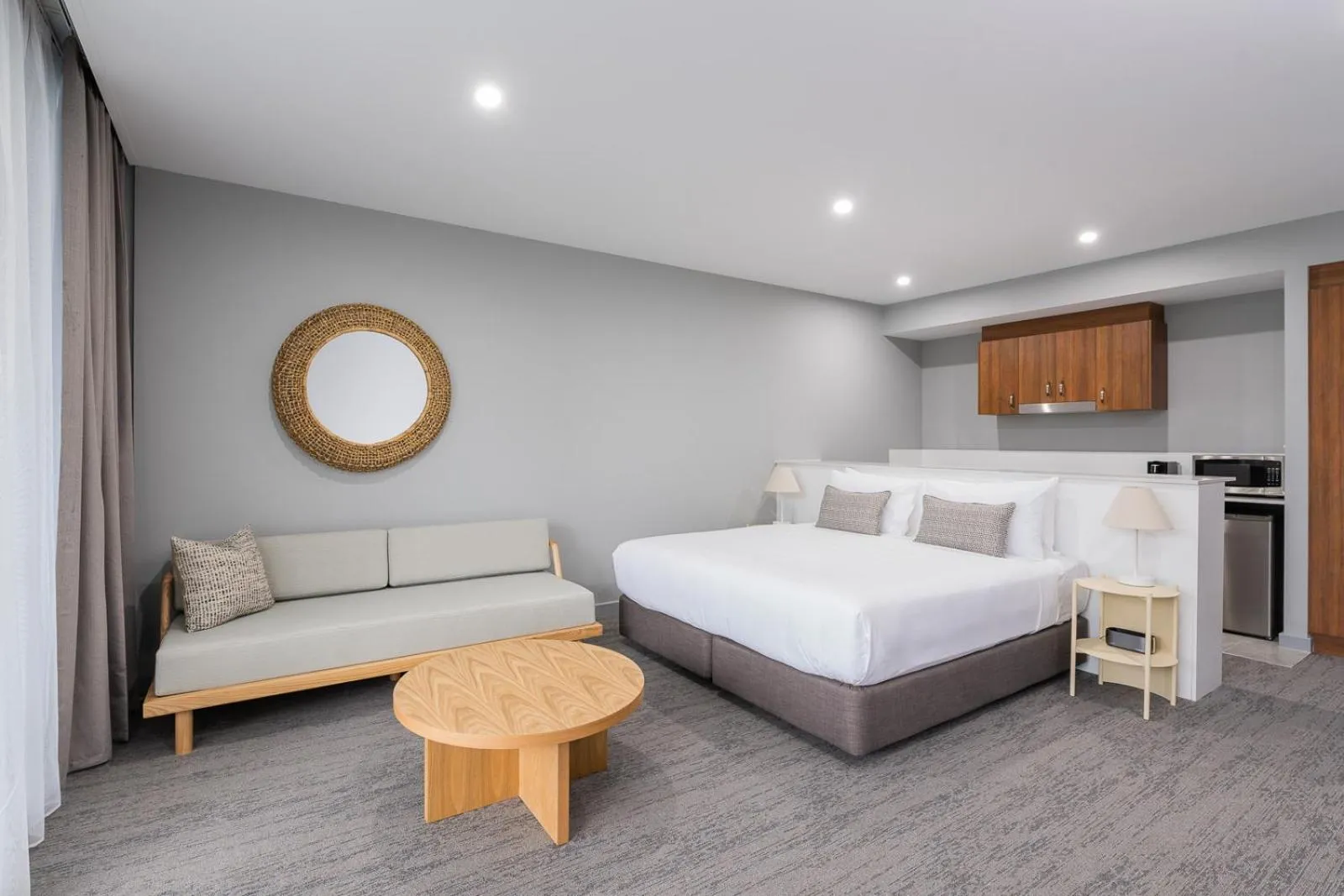 Hinterland King Studio in Abode Malua Bay