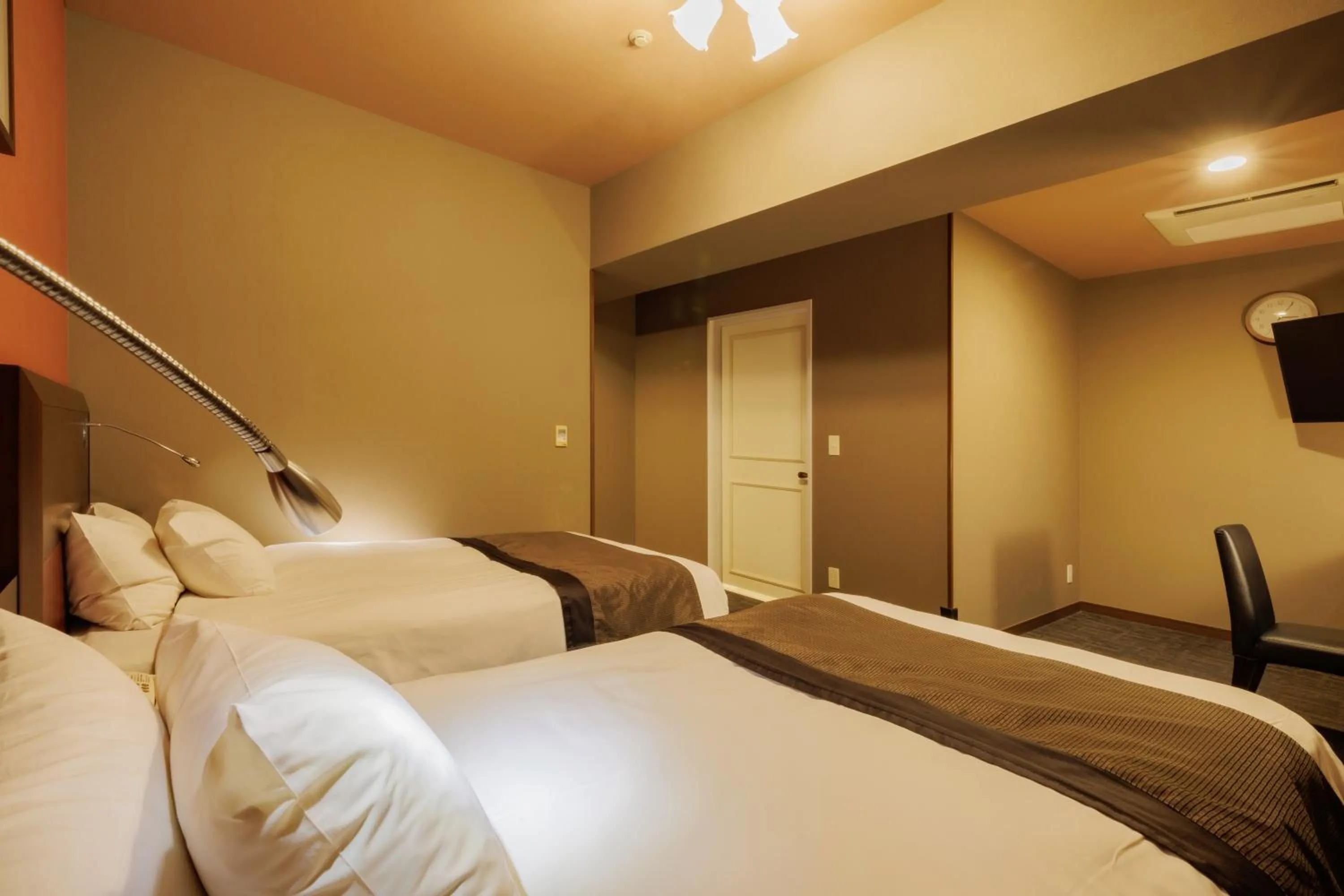 Superior Twin Room - Non-Smoking in Hotel Monte Hermana Sendai