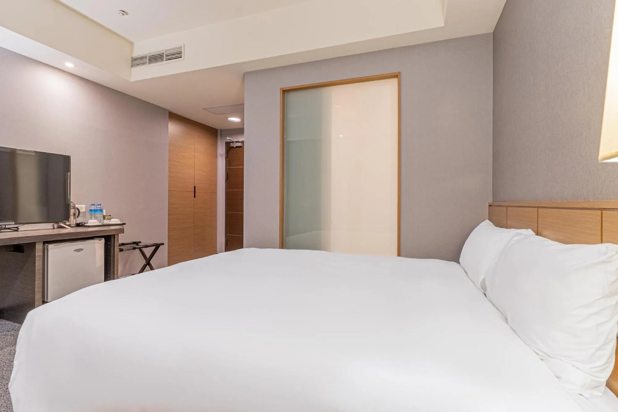 Deluxe Double Room in Guide Hotel Taipei Chongqing