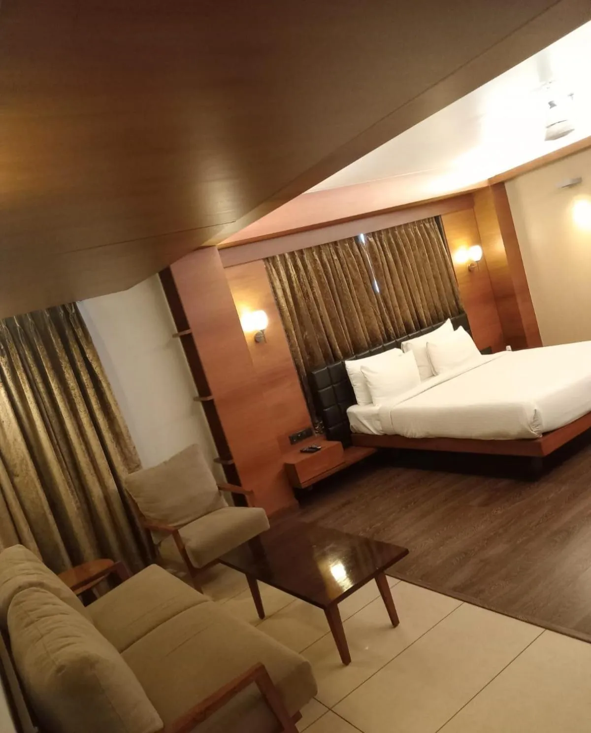 Deluxe Double Room in Hotel Cosmopolitan