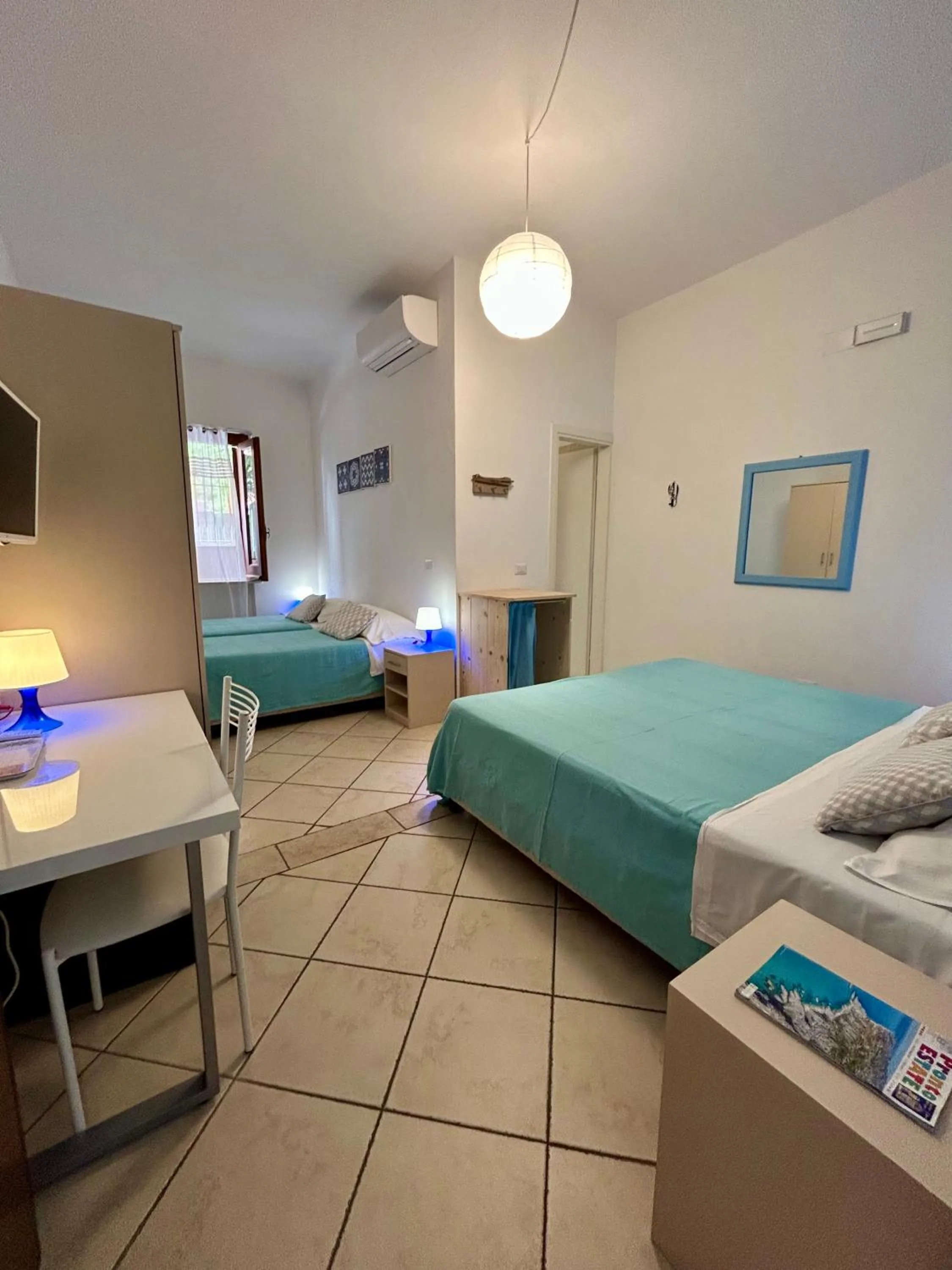 Classic Quadruple Room in Arcobaleno Tropea centro