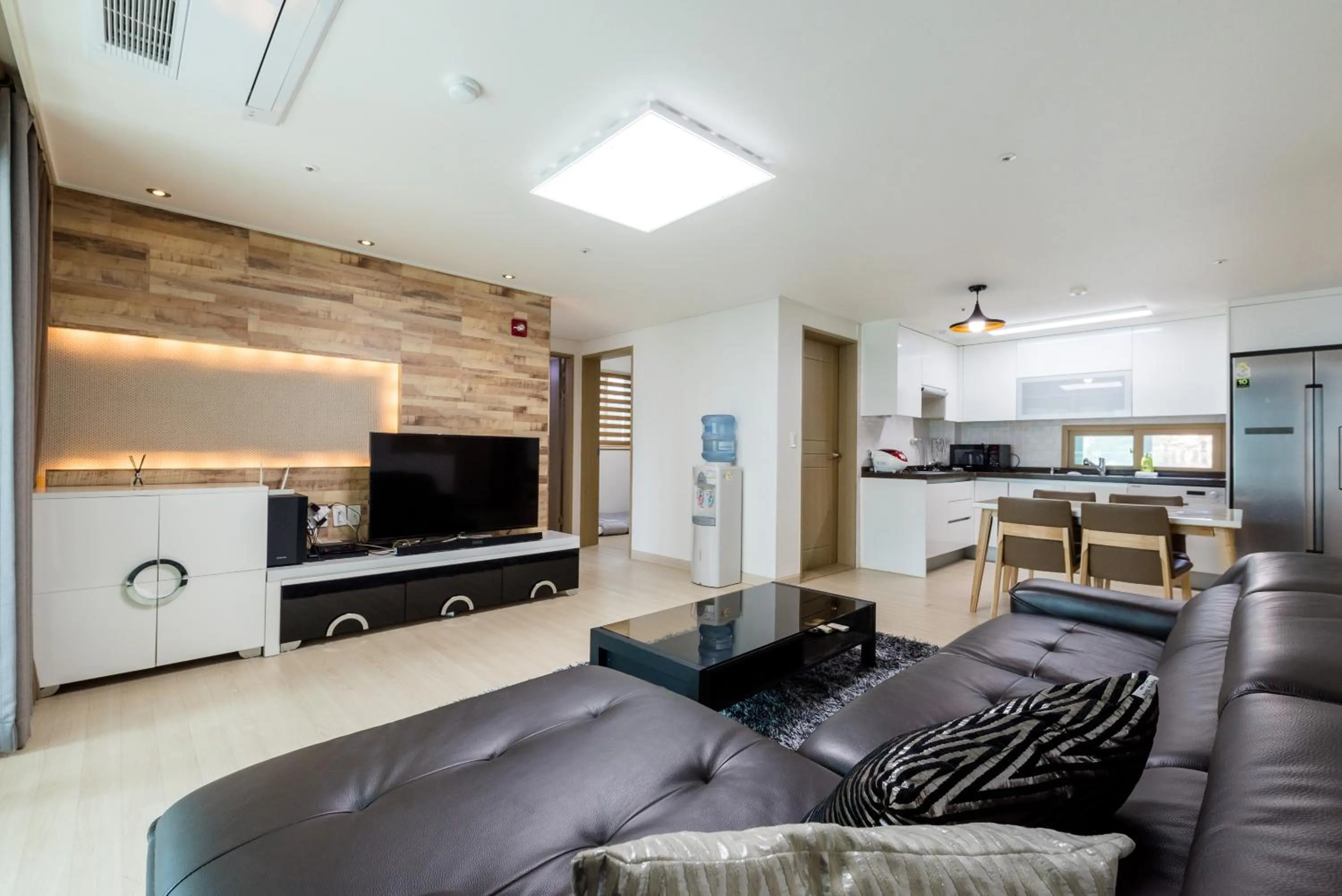 JS Residence Hotel Okpo