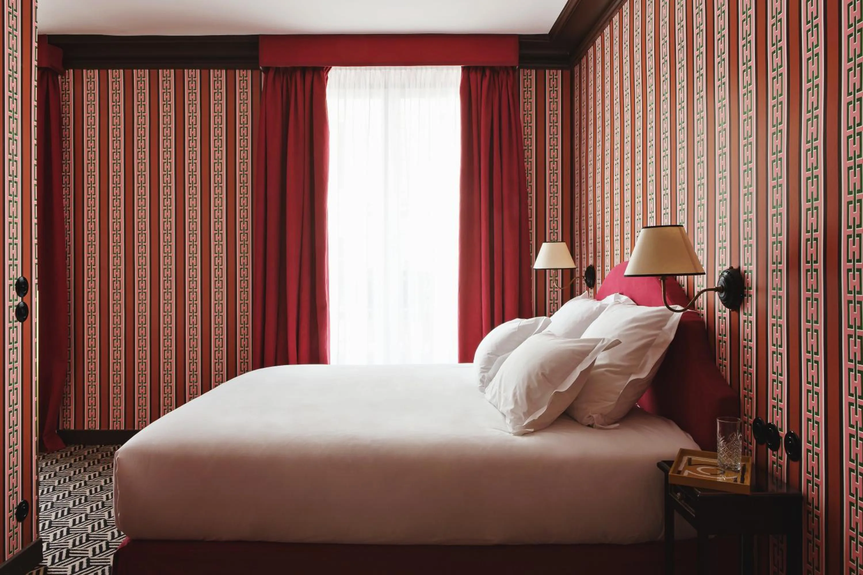 Deluxe Suite in Hôtel Les Deux Gares & Spa