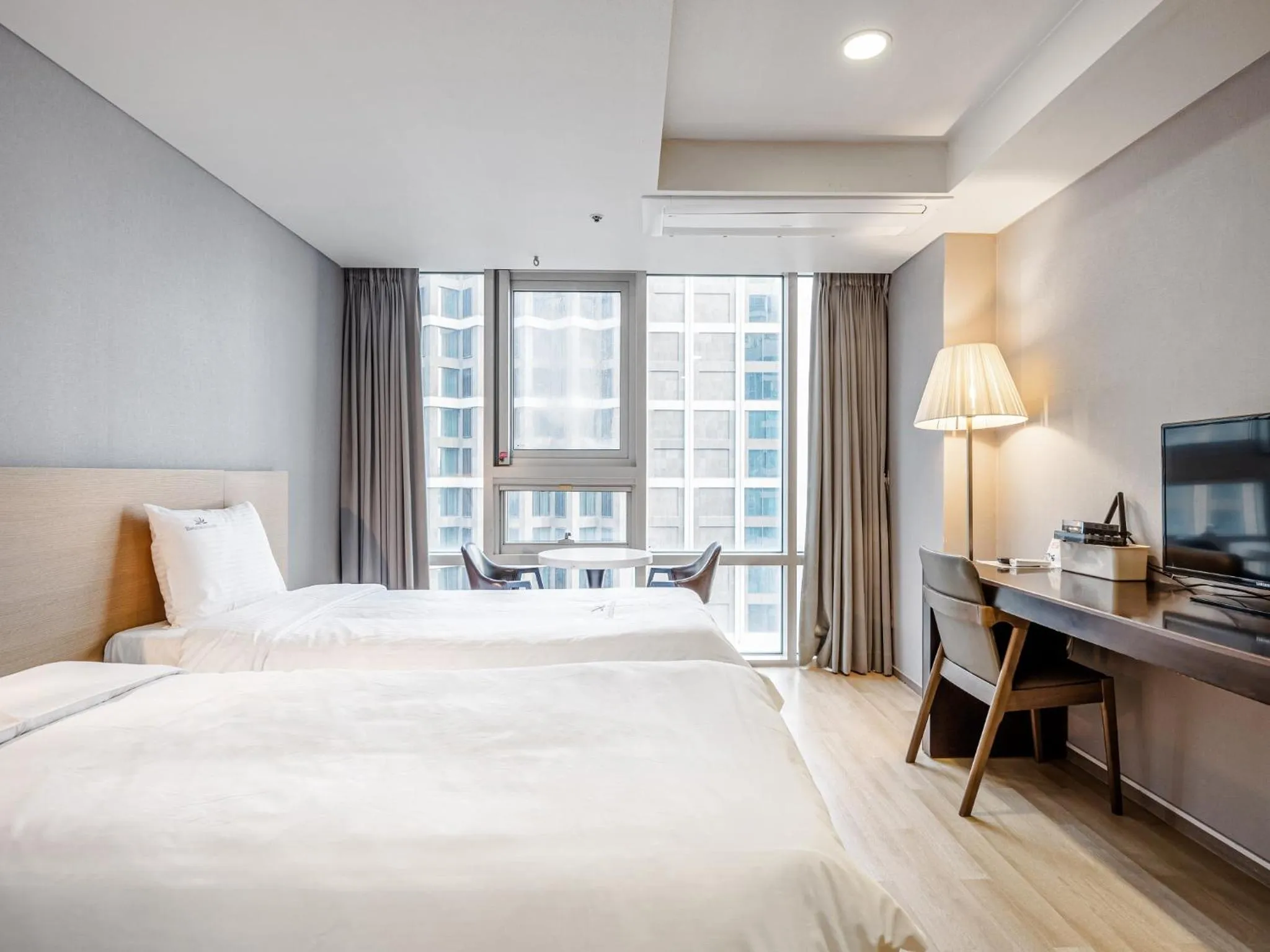 Superior Half Ocean View Upgrade(Double or Twin Randomly Selected) in Haeundae Seacloud Hotel Residence