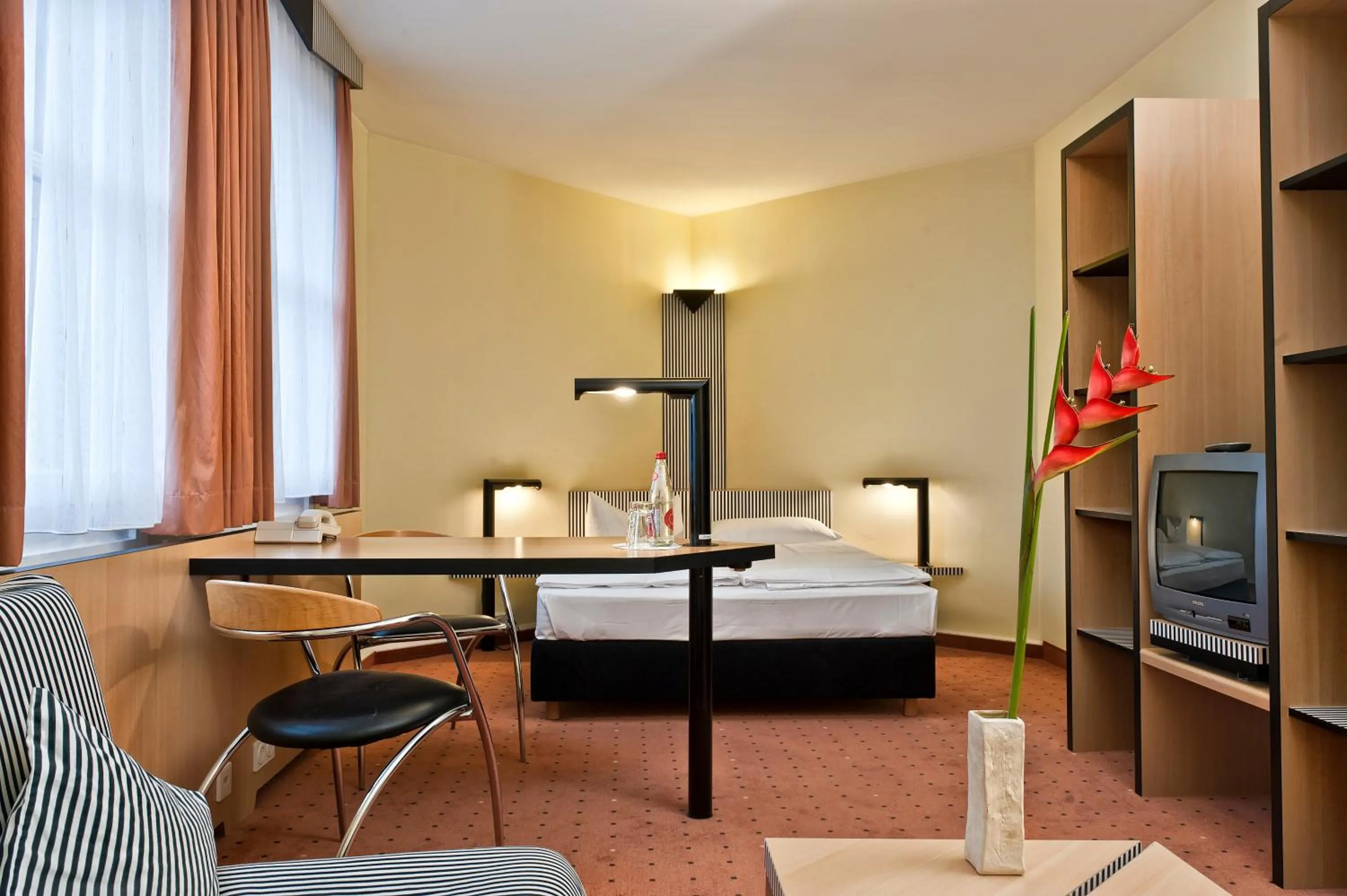 Two Connecting Double Rooms in TRYP by Wyndham Halle